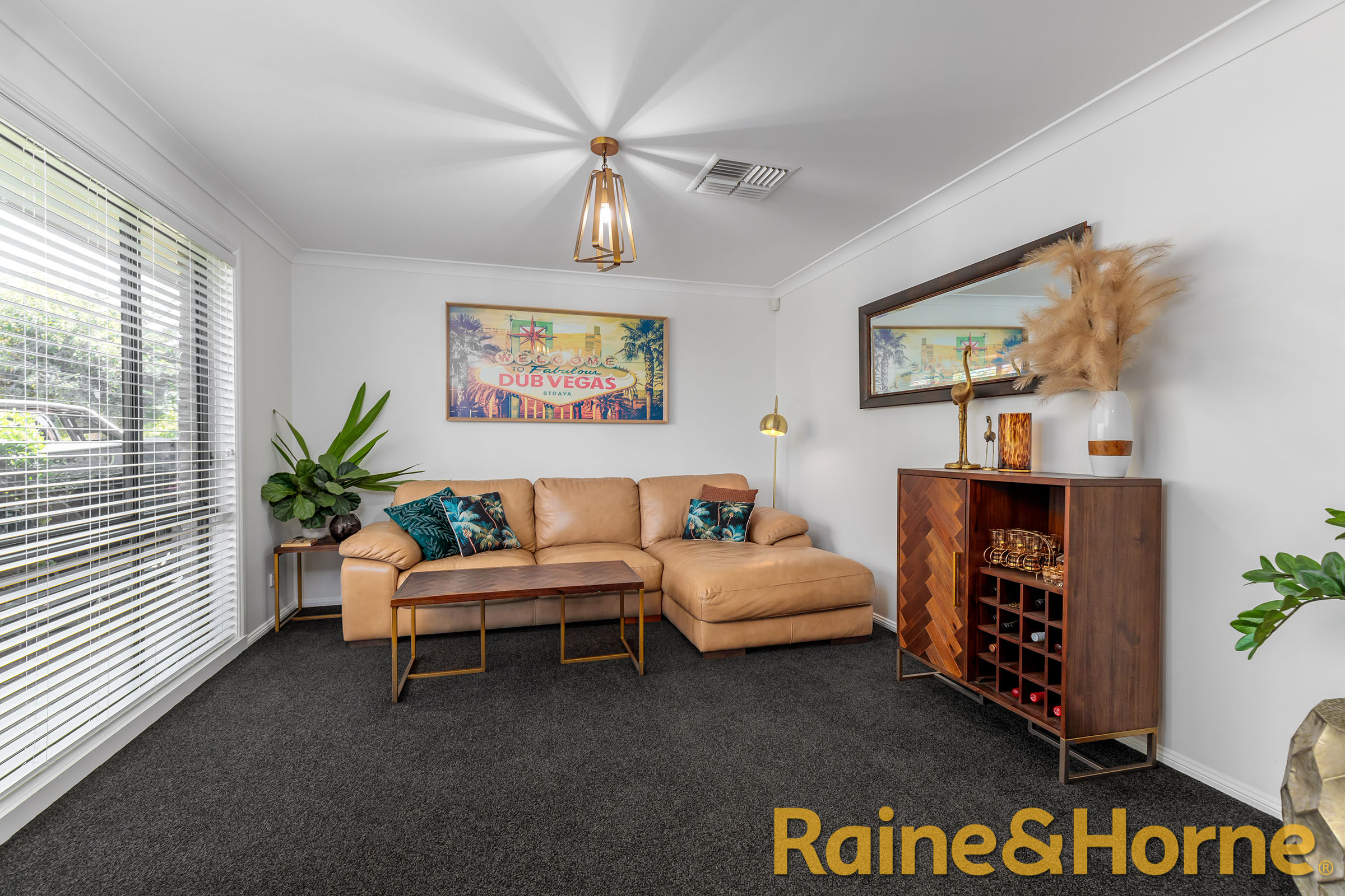 14 Pinehurst Avenue, DUBBO, NSW 2830 Raine & Horne Dubbo