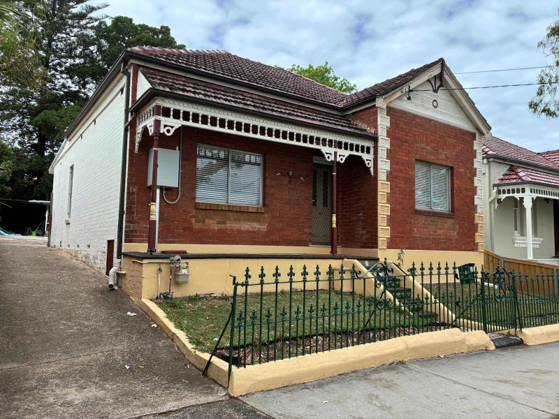 4 Napier Street, Petersham NSW 32921122