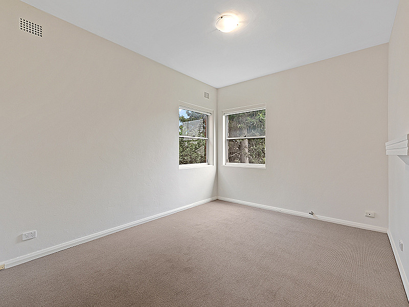 2/82 Lyons Road, Drummoyne NSW 16323113 Montano Real Estate