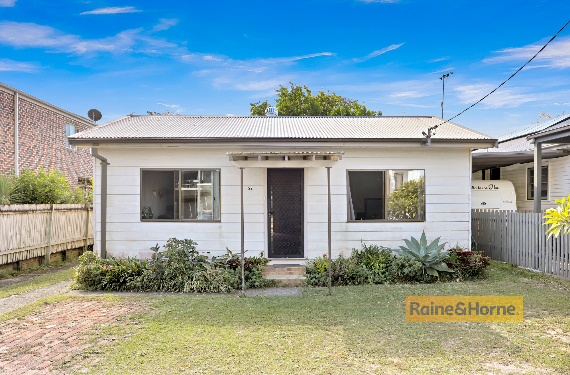 59 Brisbane Avenue, UMINA BEACH, NSW 2257 Raine & Horne Ettalong Beach St Huberts Island