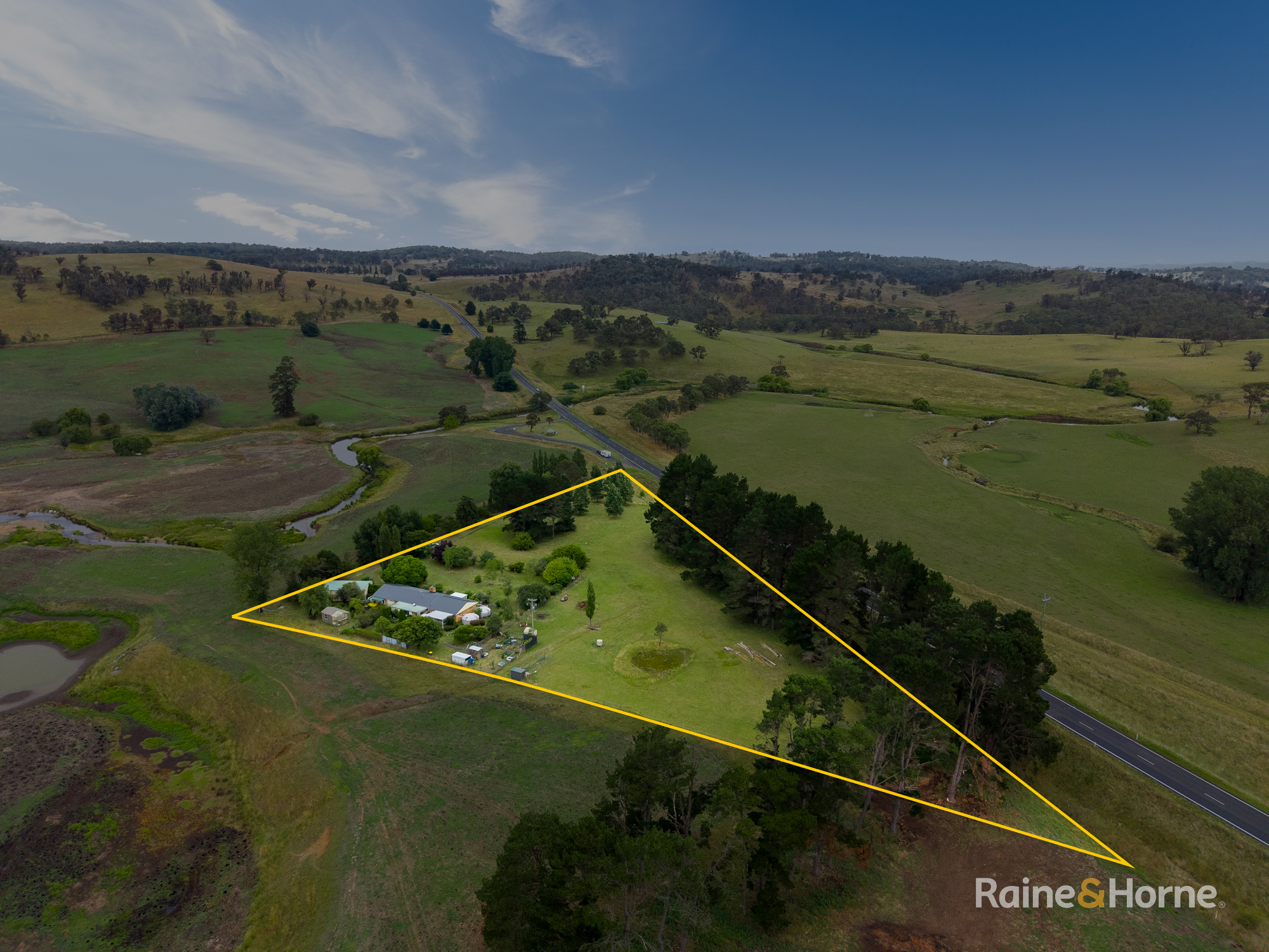 12743 Oxley Highway, Walcha NSW 2354