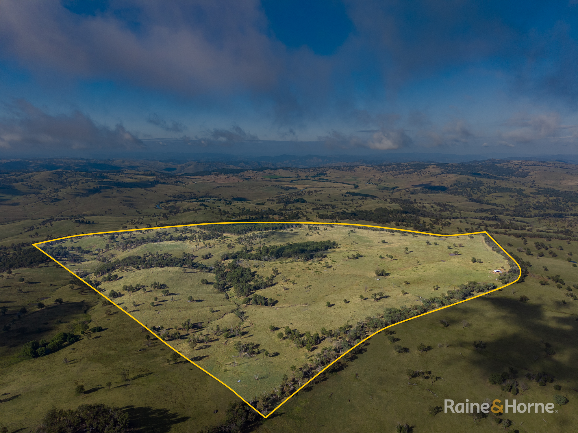 733 Niangala Road, Woolbrook NSW 2354