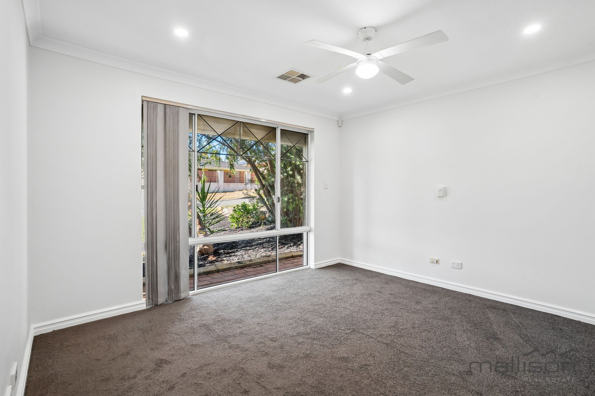 7 Karlak Close, Leda WA, Leda - Thumbnail 4