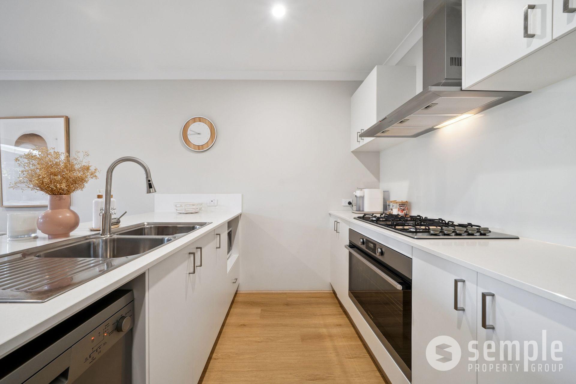40 Muriel Court, Cockburn Central WA 6164 - 4