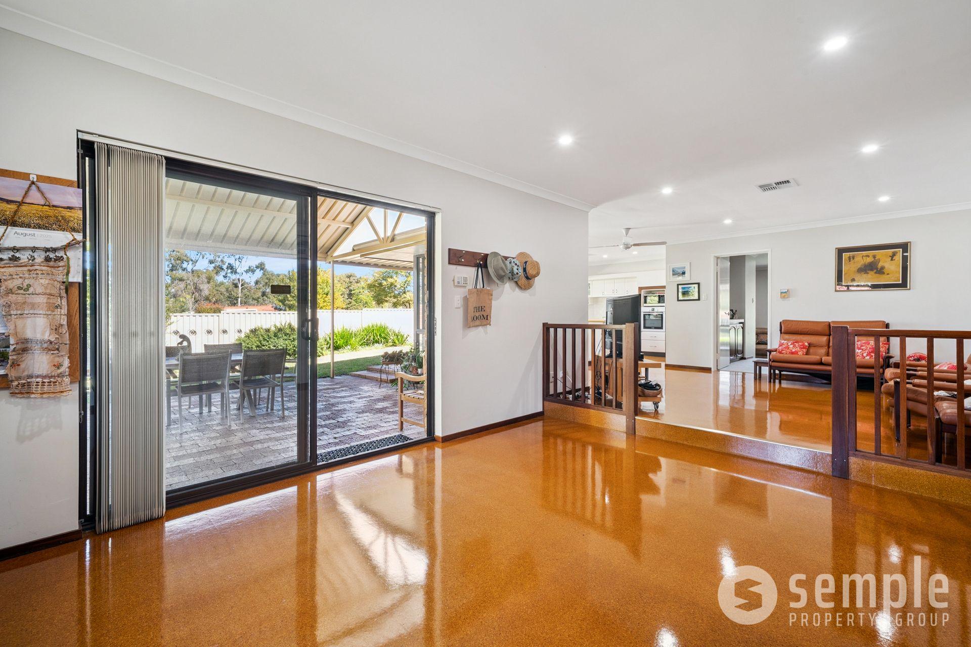 2 Peak Court, Leeming WA 6149 - 16