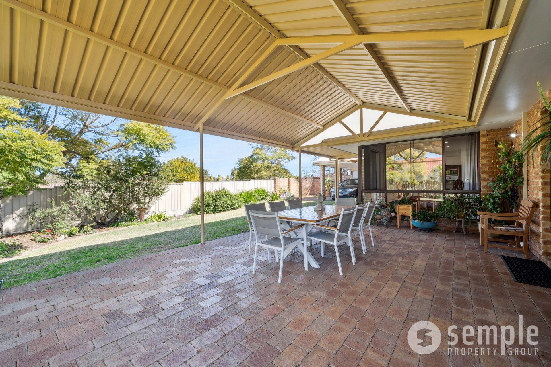 2 Peak Court, Leeming WA 6149 - 29