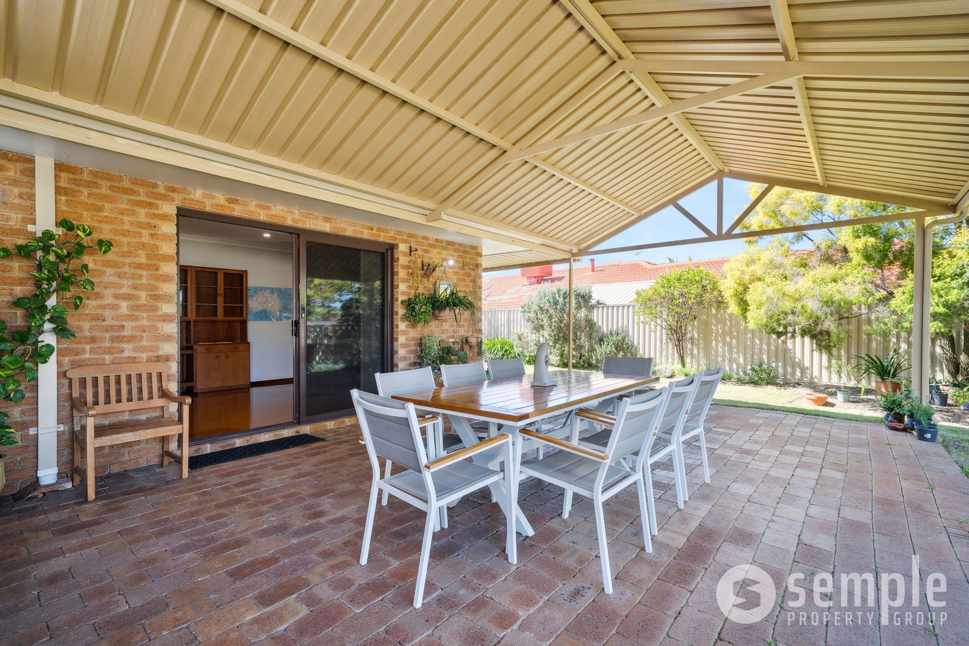 2 Peak Court, Leeming WA 6149 - 25