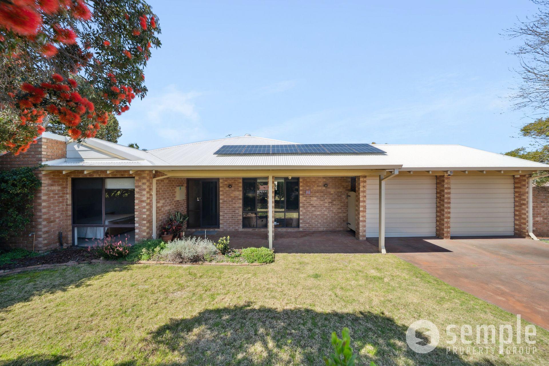 2 Peak Court, Leeming WA 6149 - 0