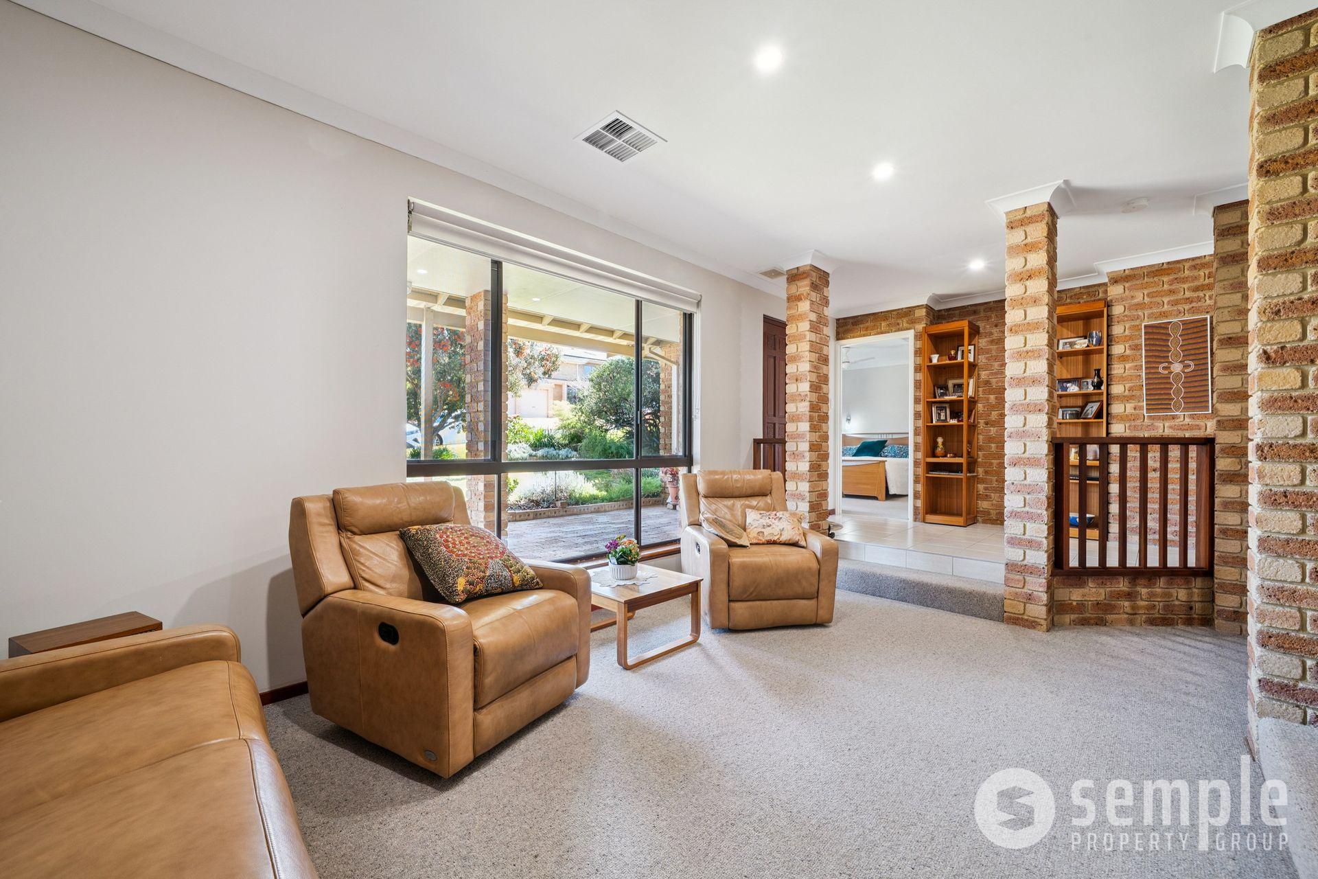 2 Peak Court, Leeming WA 6149 - 2