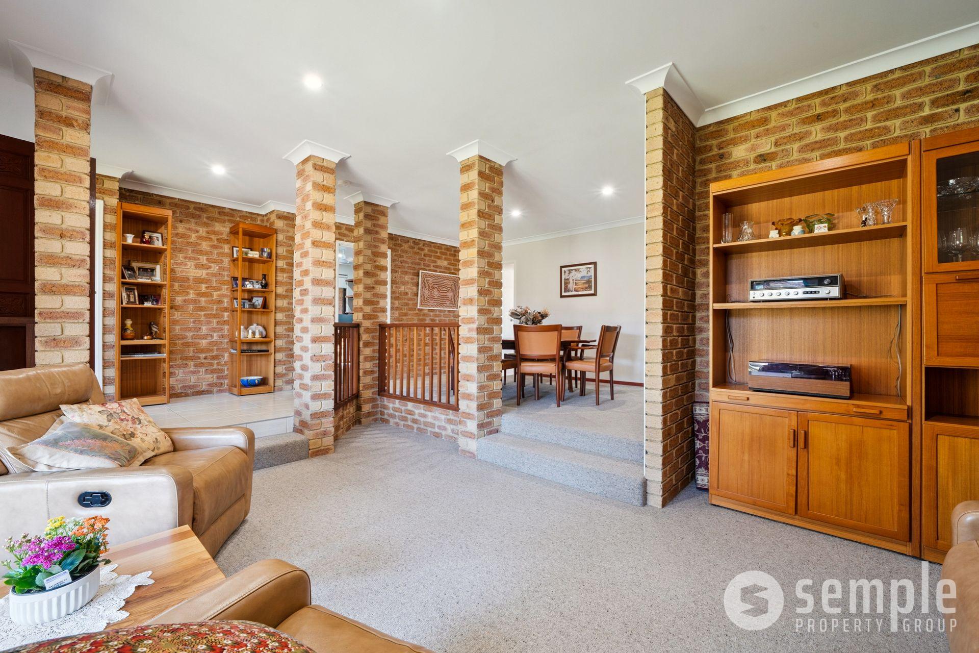 2 Peak Court, Leeming WA 6149 - 1