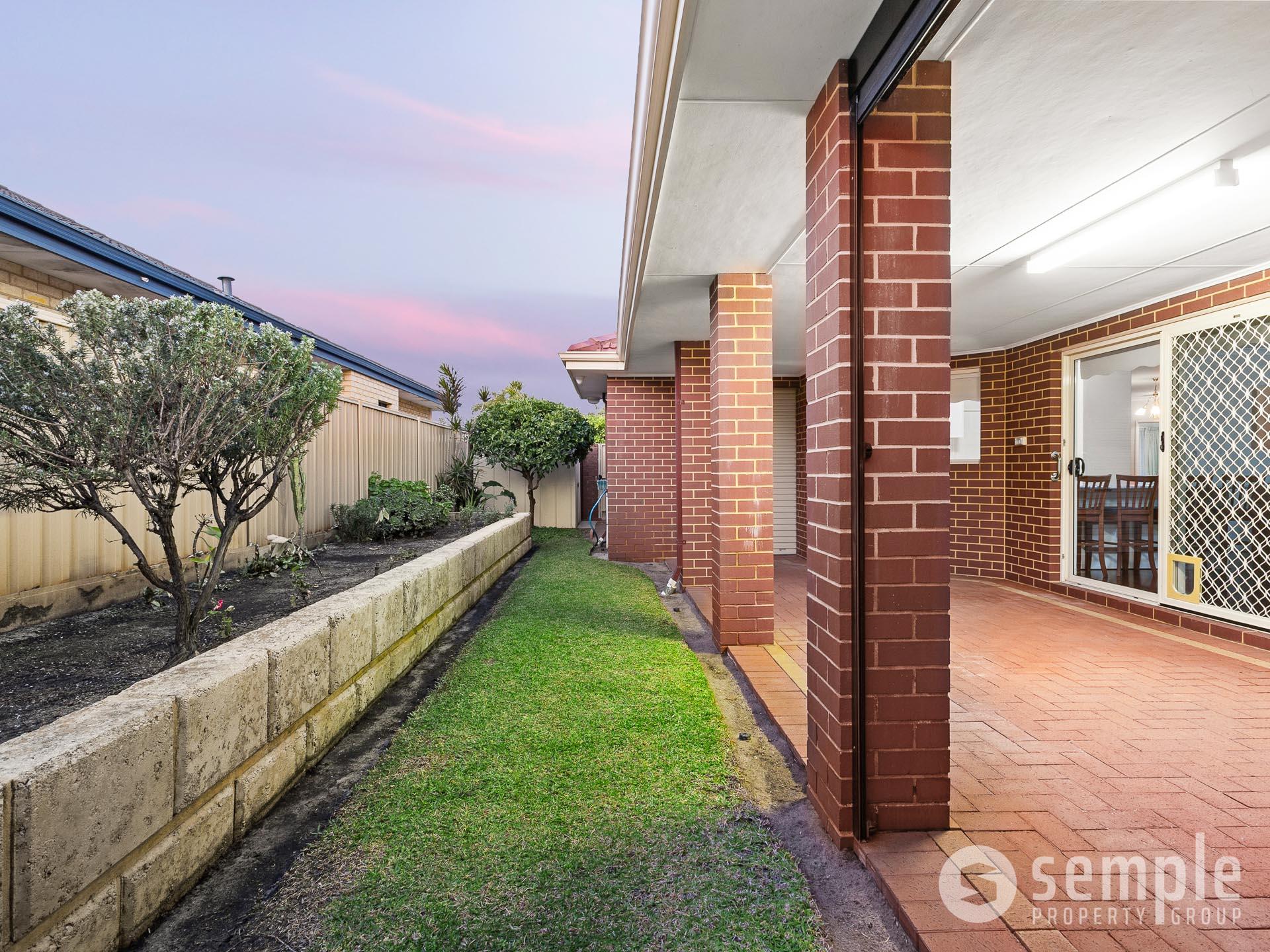 6 Flowergum Way, South Lake WA 6164 - 20