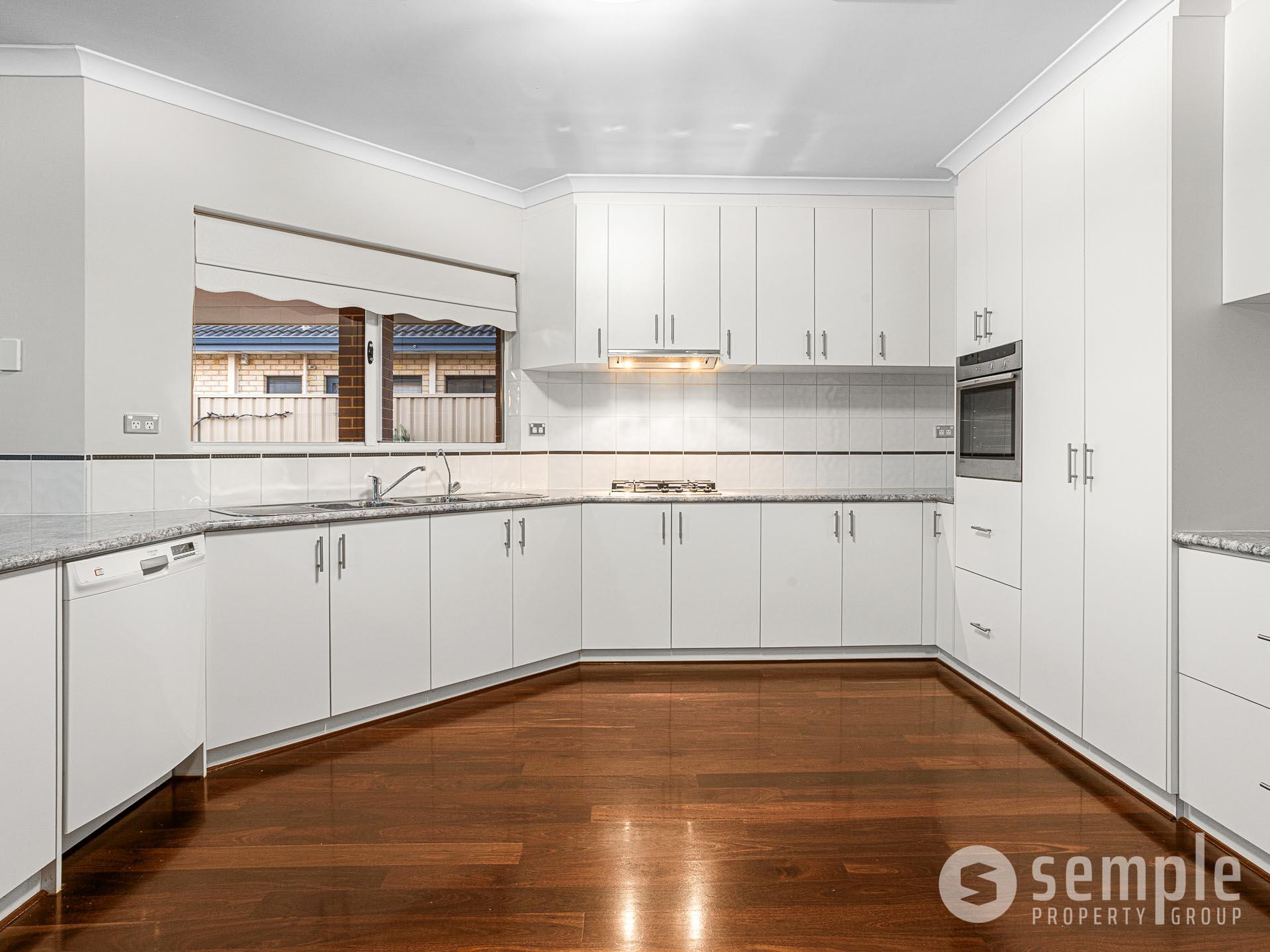 6 Flowergum Way, South Lake WA 6164 - 6