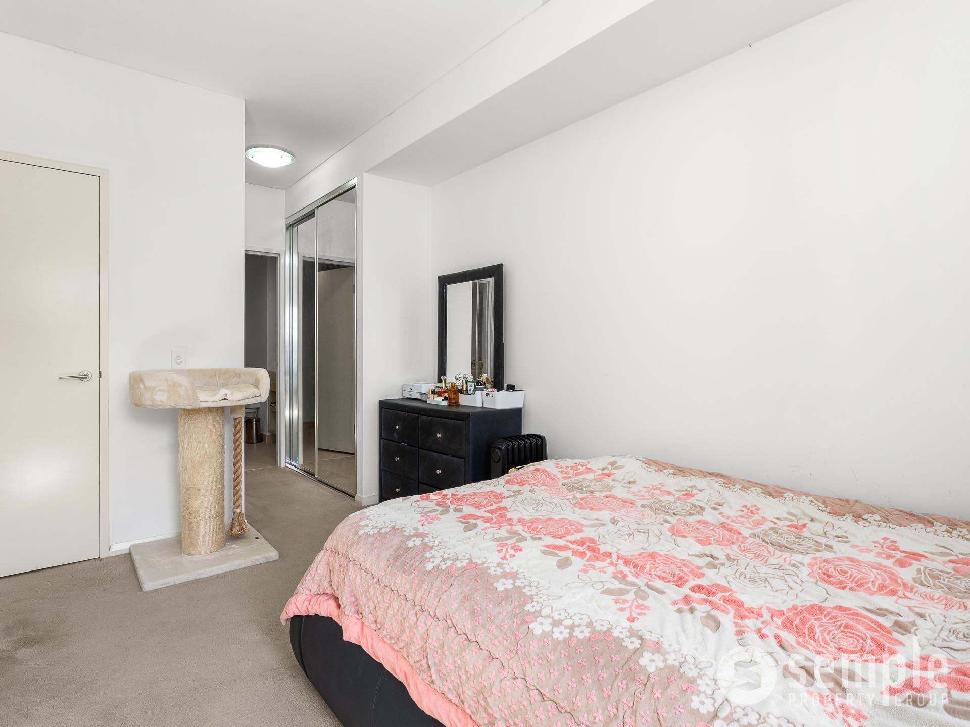 28/1 Stockton Bend, Cockburn Central WA 6164 - 8