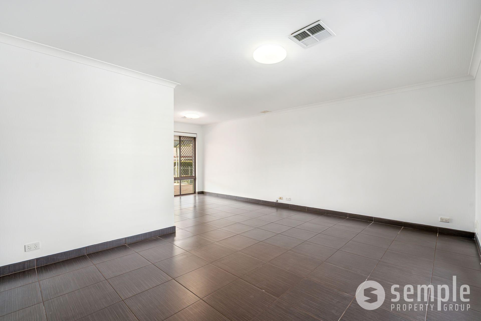 18 Lythe Place, Willetton WA 6155 - 3