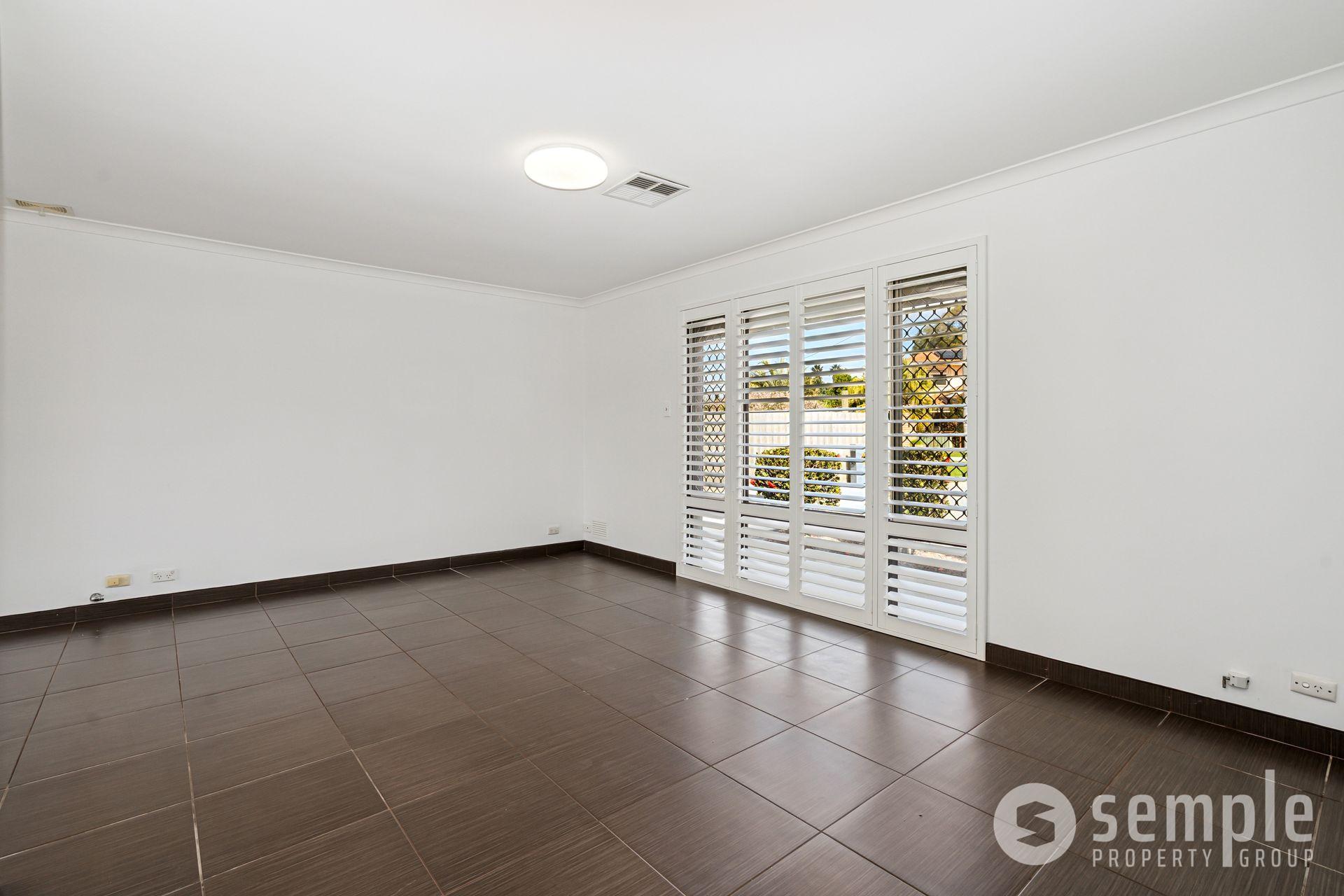 18 Lythe Place, Willetton WA 6155 - 2