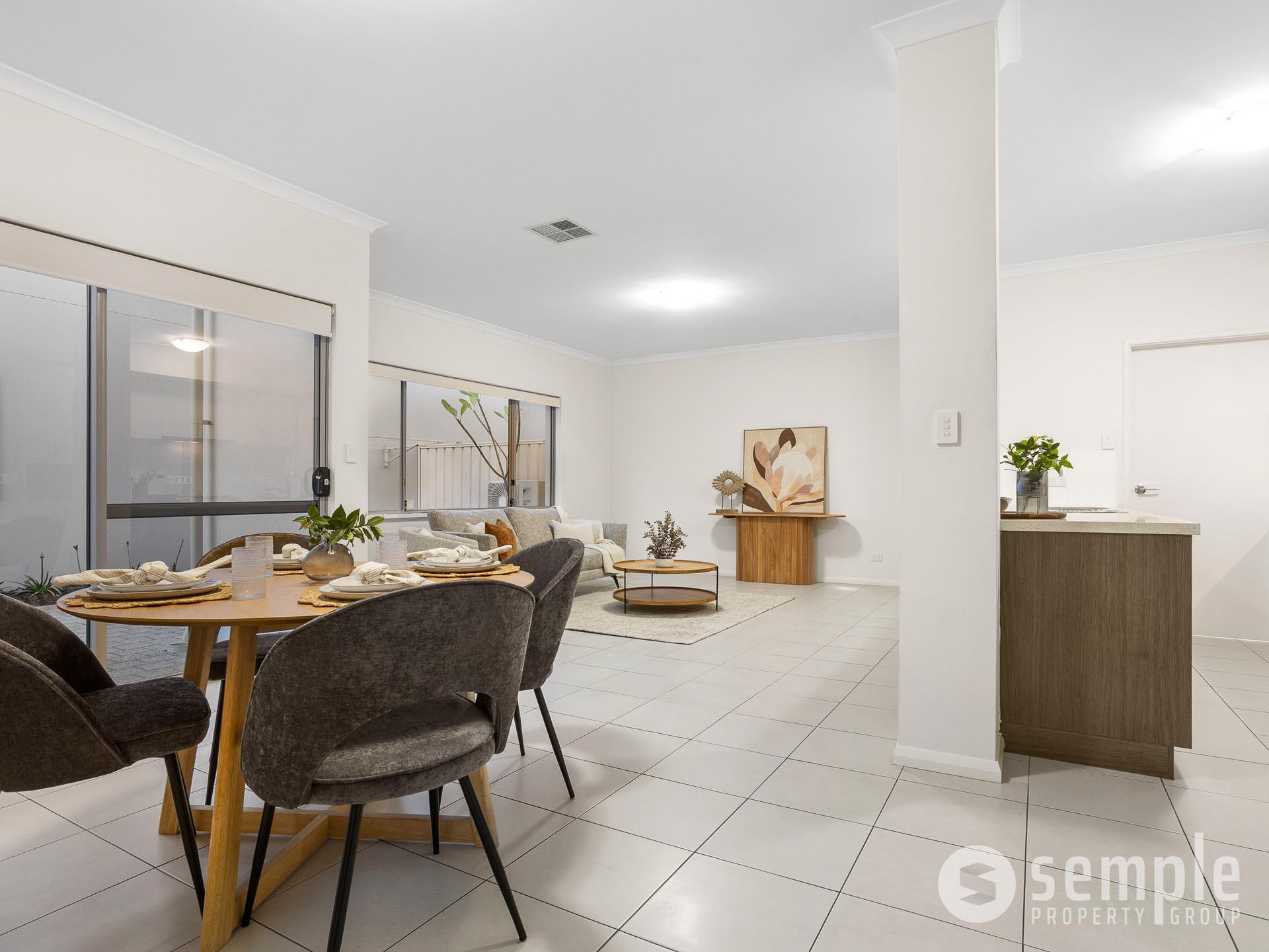 4/75 Baler Court, Hammond Park WA 6164 - 2