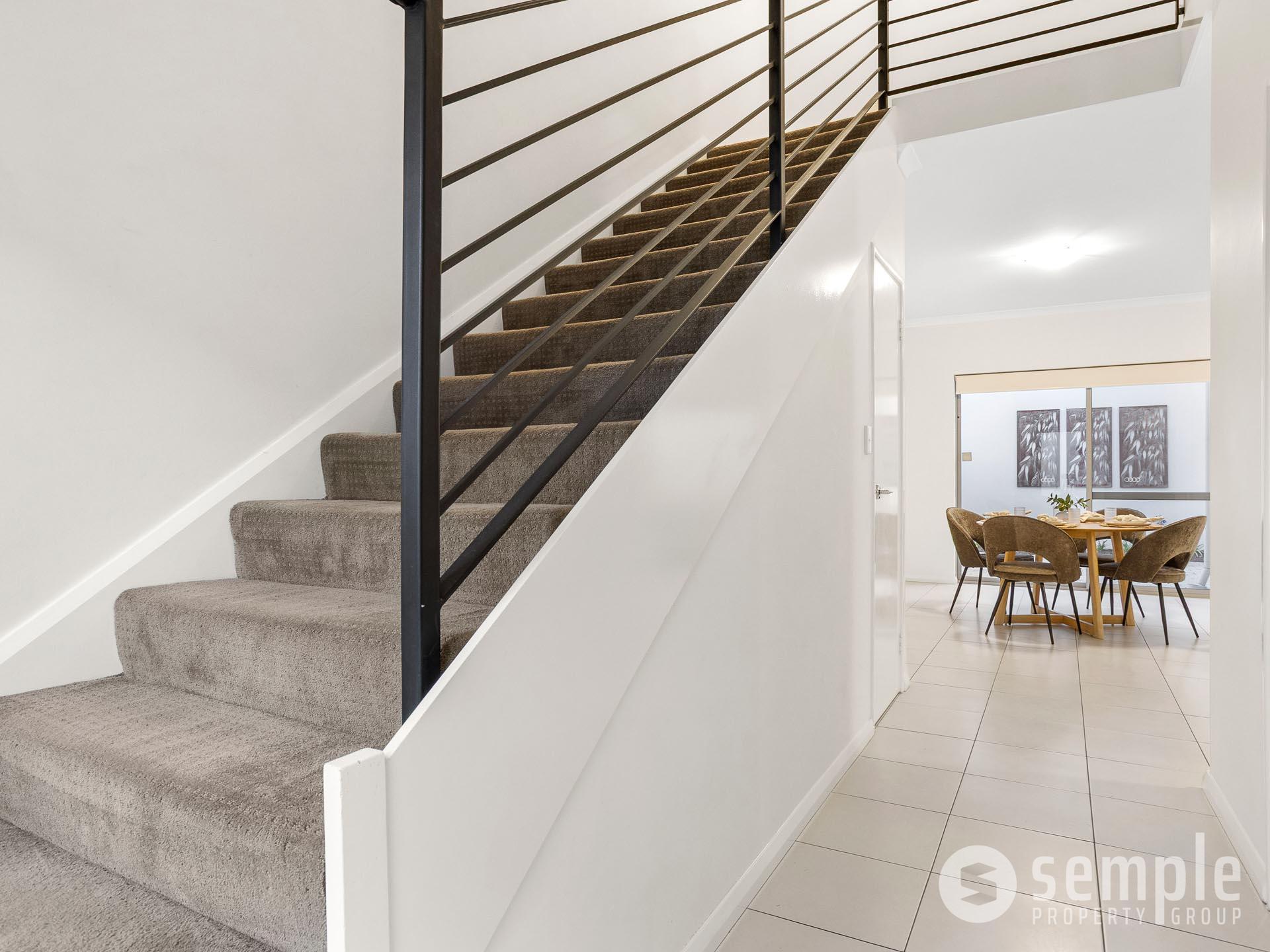 4/75 Baler Court, Hammond Park WA 6164 - 1