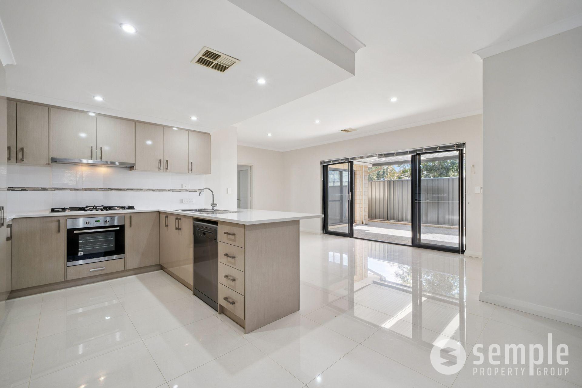 114 Mornington Crescent, Wandi WA 6167 - 8