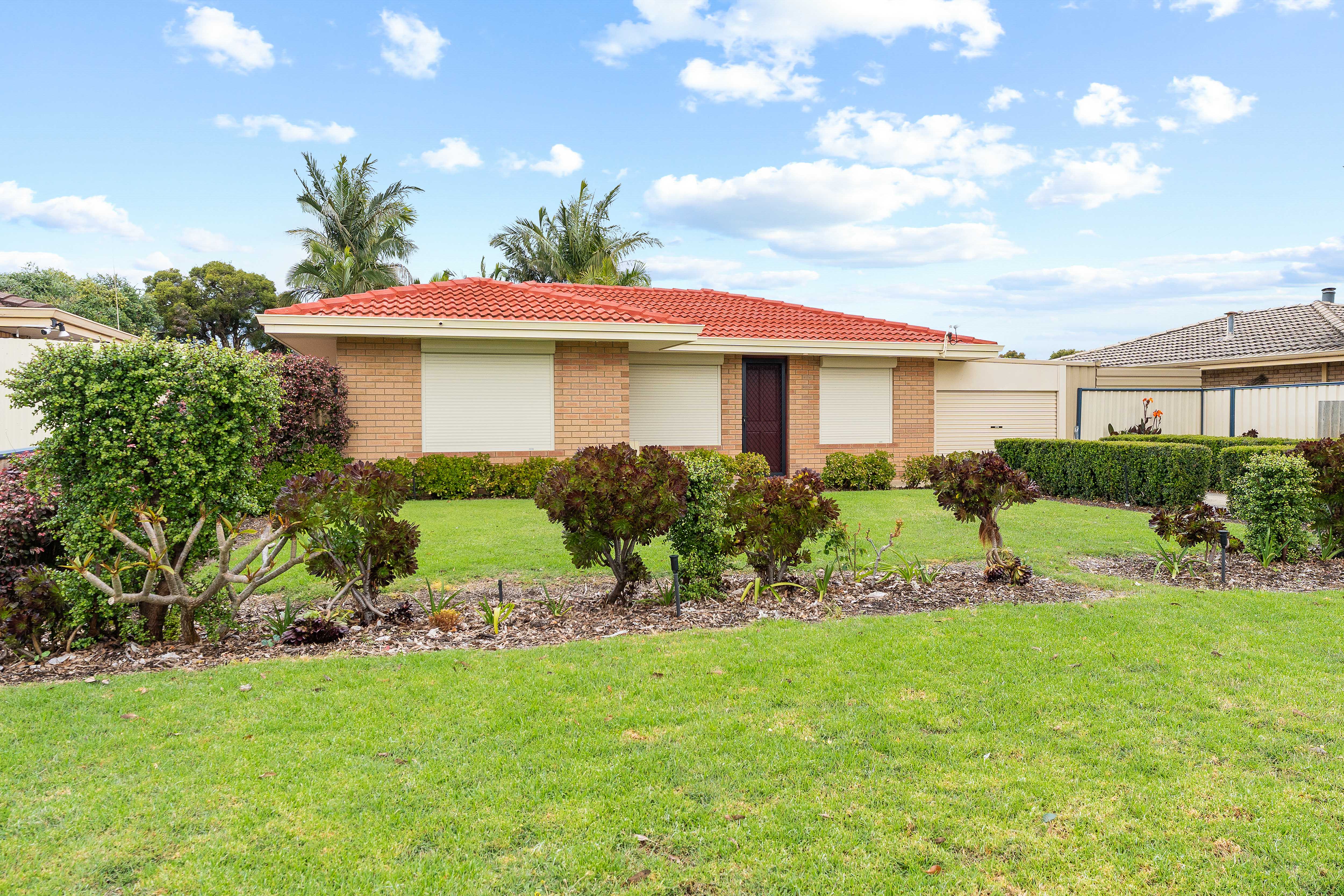 18 Labyrinth Way, South Lake WA 6164 - 0