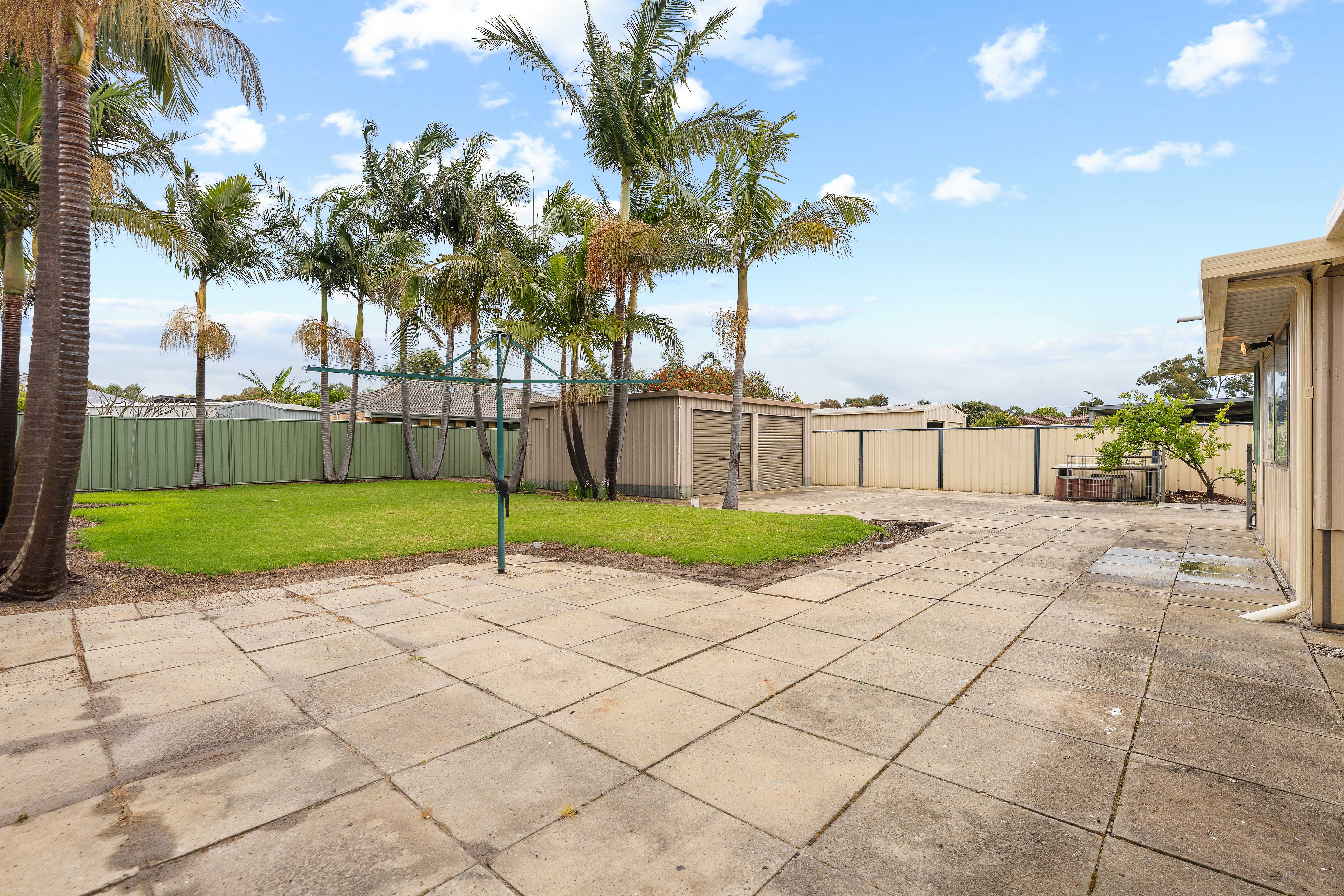 18 Labyrinth Way, South Lake WA 6164 - 1