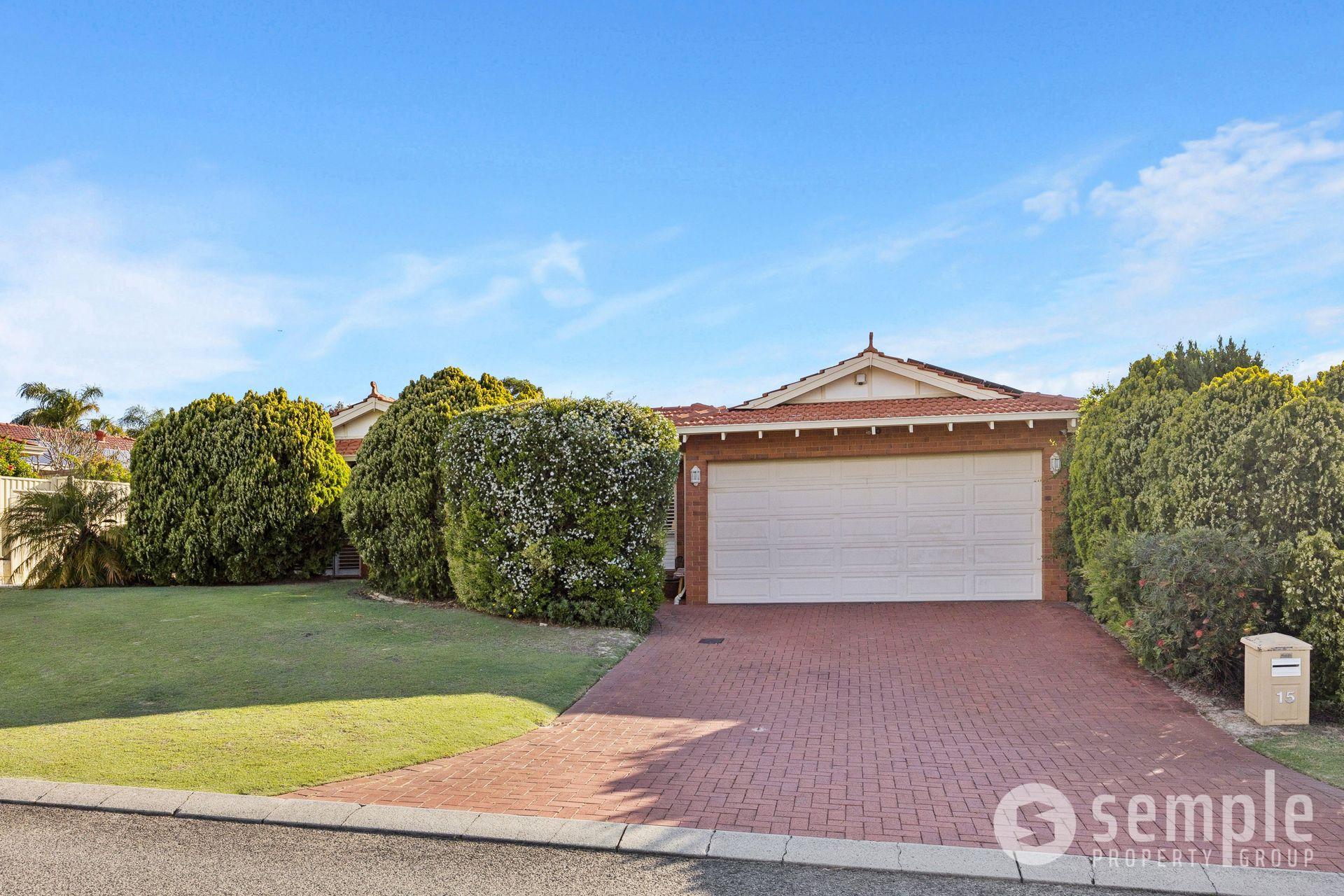 15 Brandwood Gardens, Leeming WA 6149 - 0