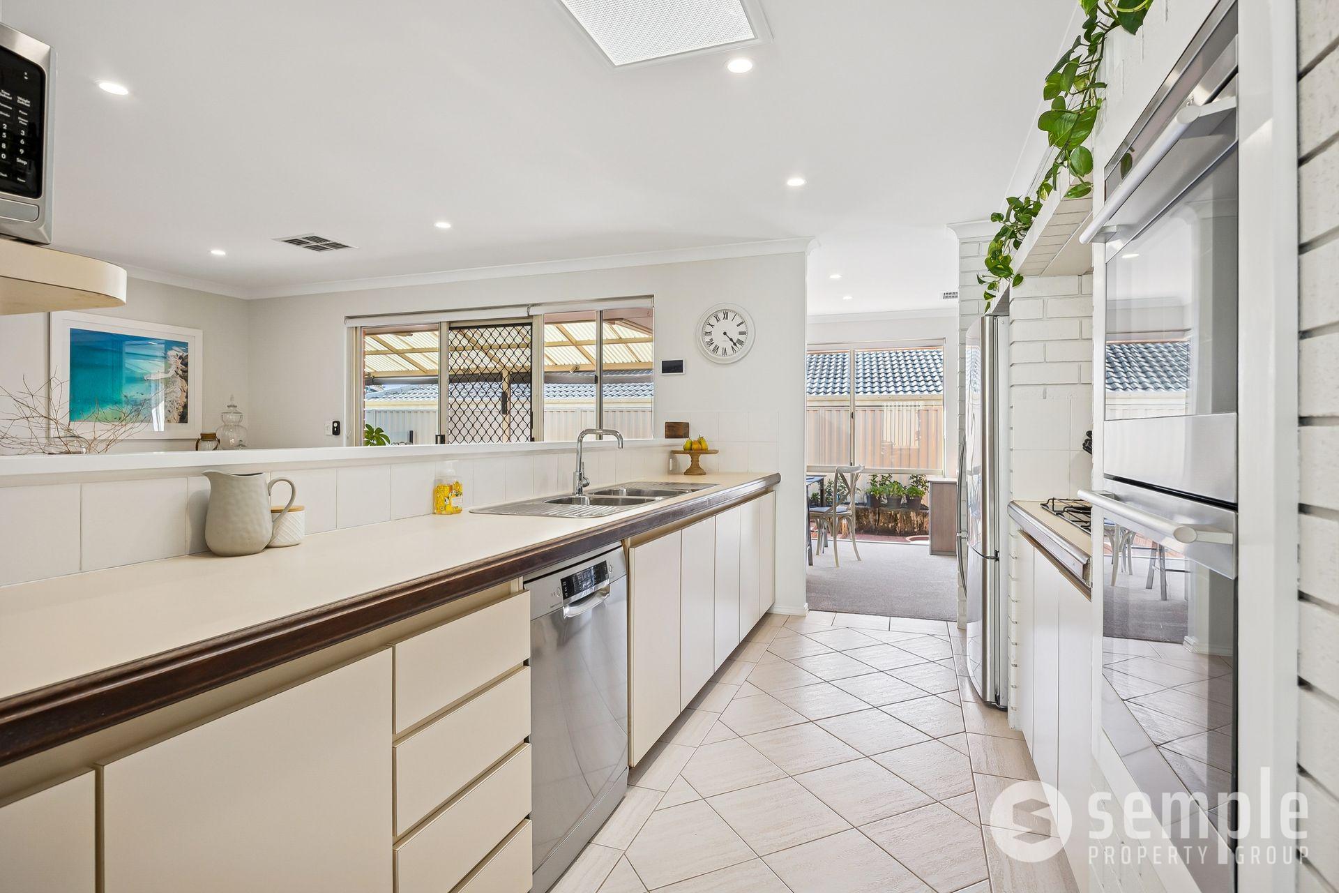 15 Brandwood Gardens, Leeming WA 6149 - 10