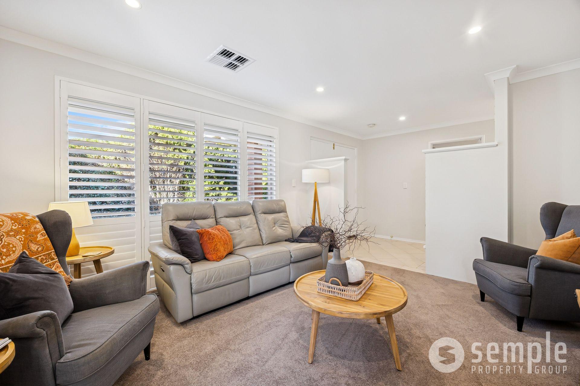 15 Brandwood Gardens, Leeming WA 6149 - 2