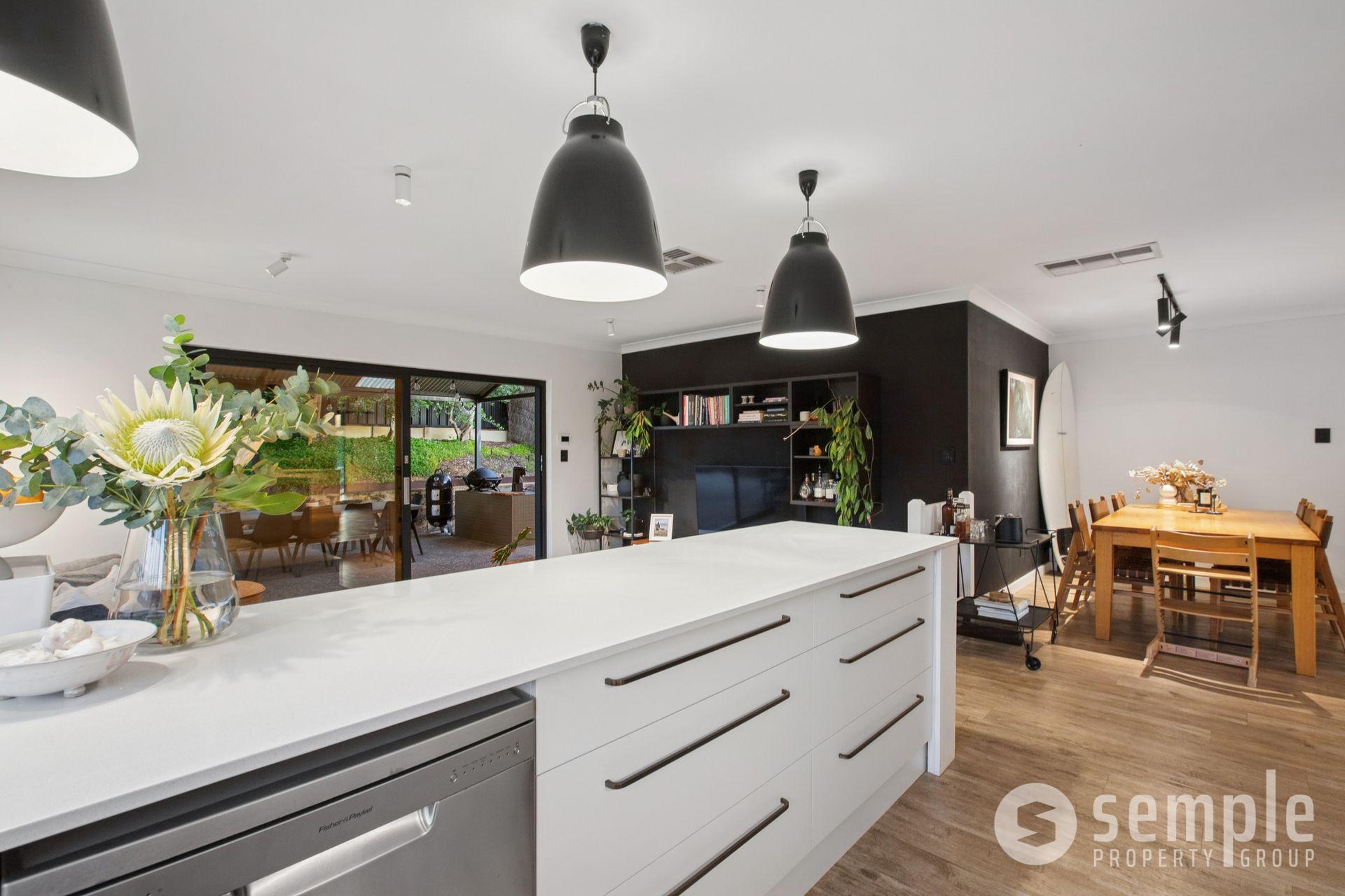 17 Meadow Grove, Leeming WA 6149 - 12