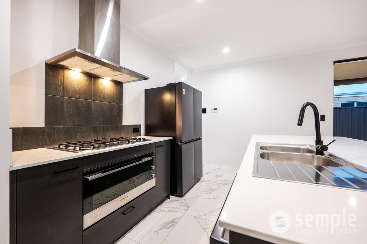 37 Percheron Circuit, Forrestdale WA 6112 - 7