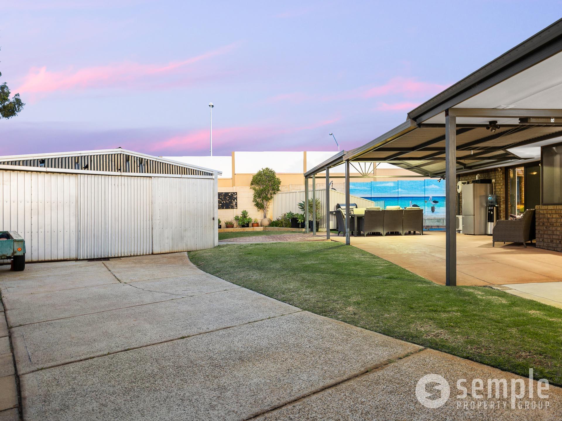 15 McLernon Place, South Lake WA 6164 - 23