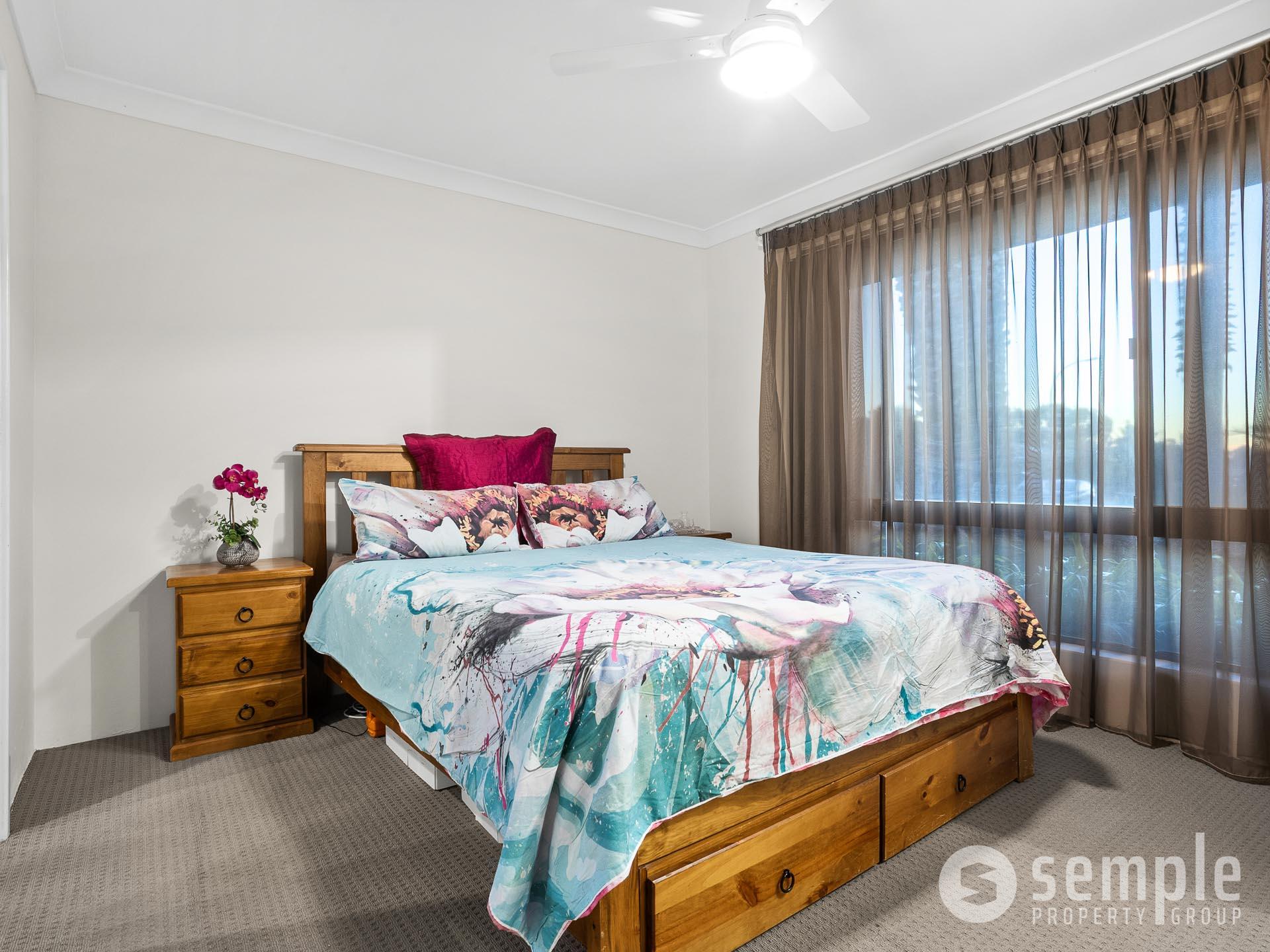 15 McLernon Place, South Lake WA 6164 - 8