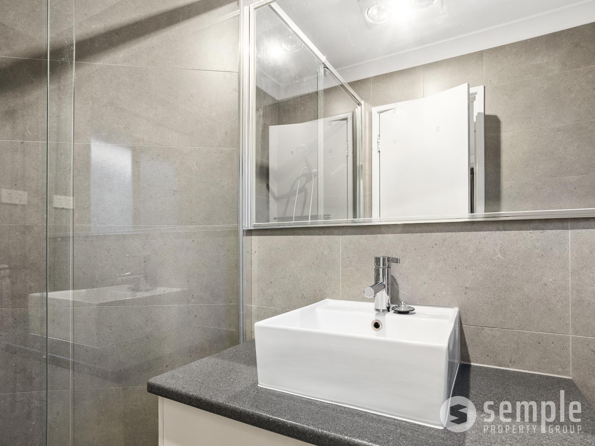15 McLernon Place, South Lake WA 6164 - 9
