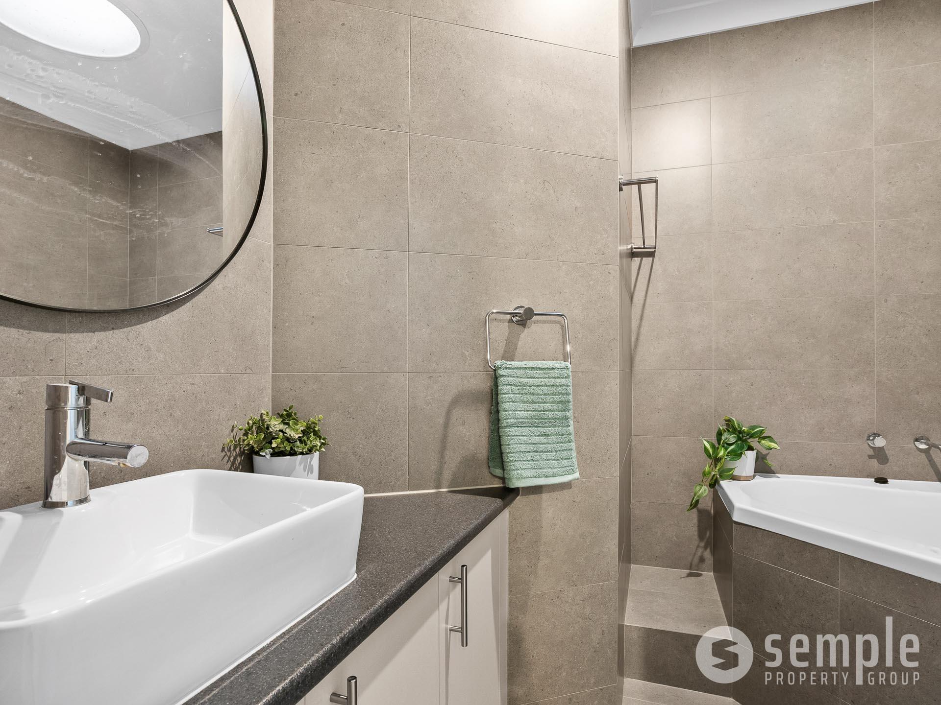15 McLernon Place, South Lake WA 6164 - 13