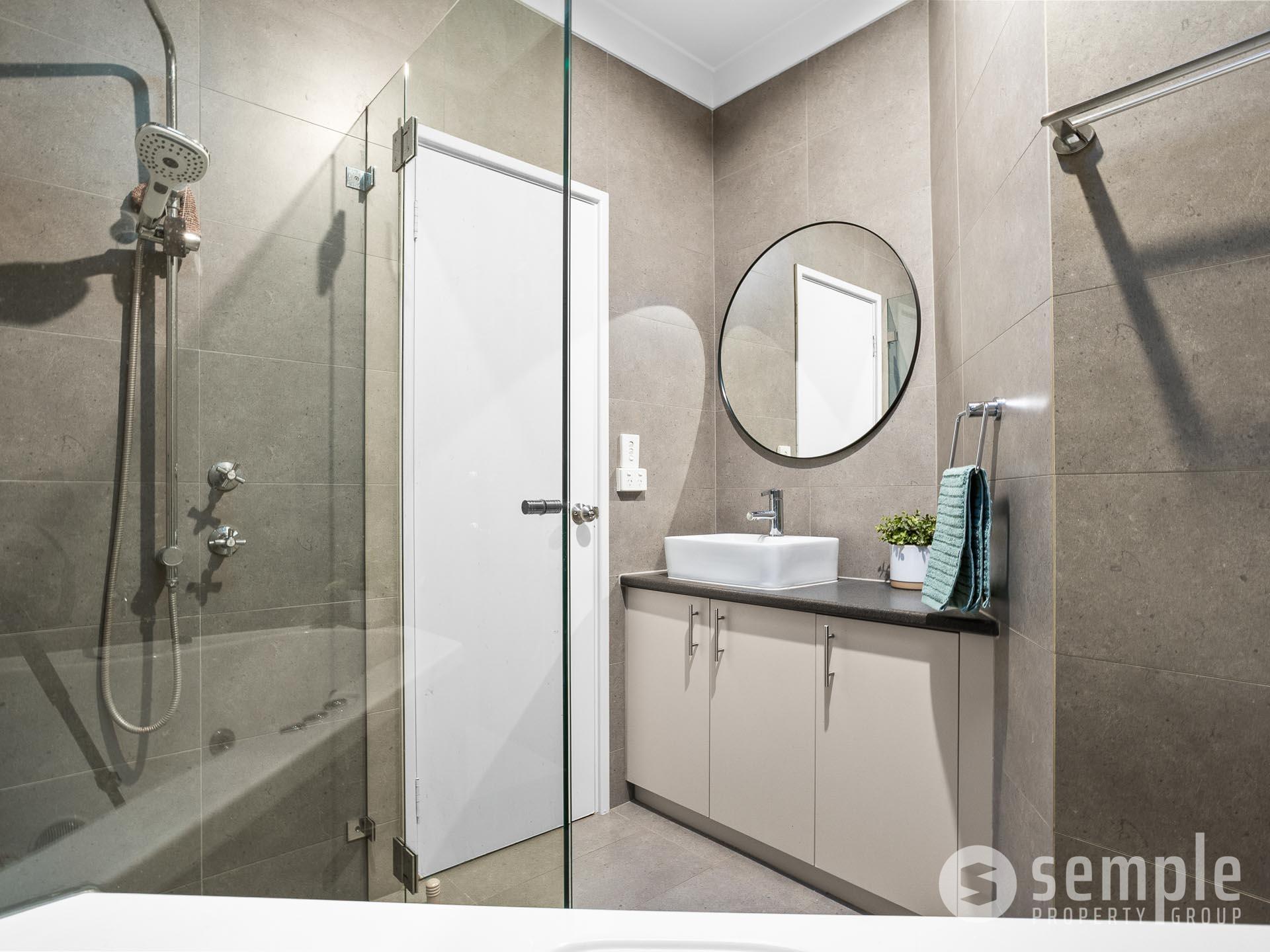 15 McLernon Place, South Lake WA 6164 - 14