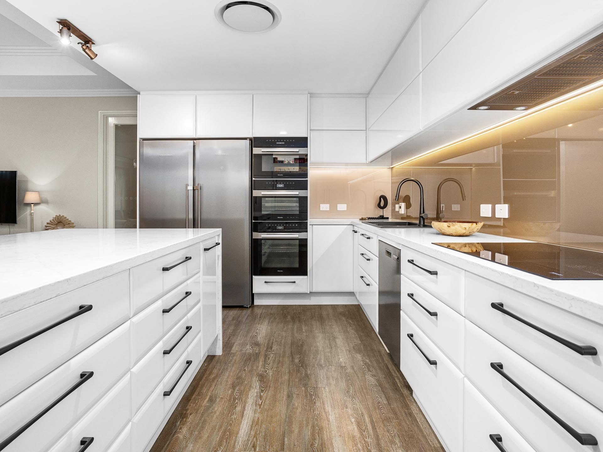 15 Yangebup Road, Yangebup WA 6164 - 7