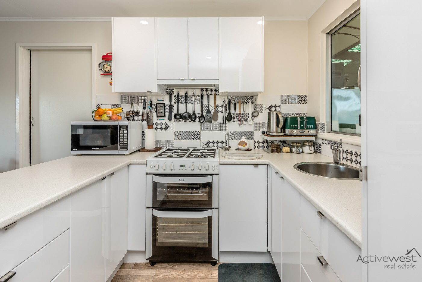 139 Zodiac Lane West End