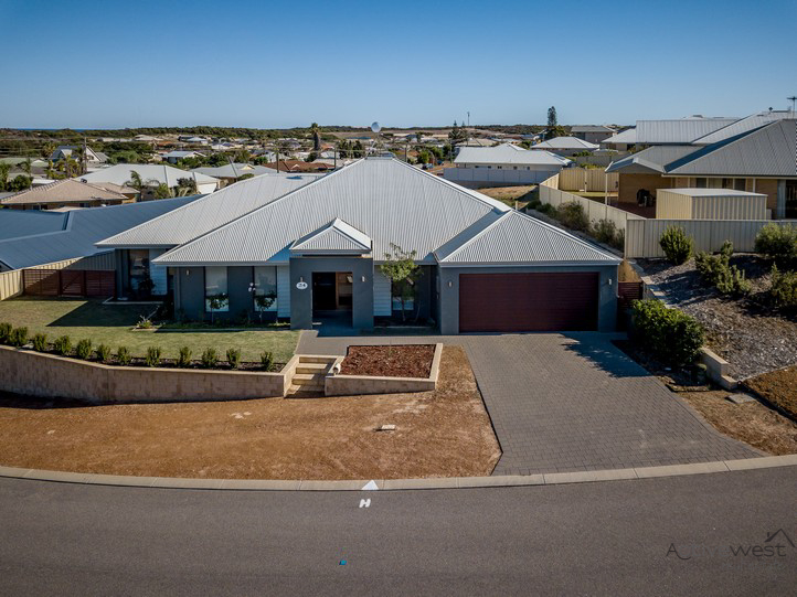 24 Hampshire Drive Cape Burney