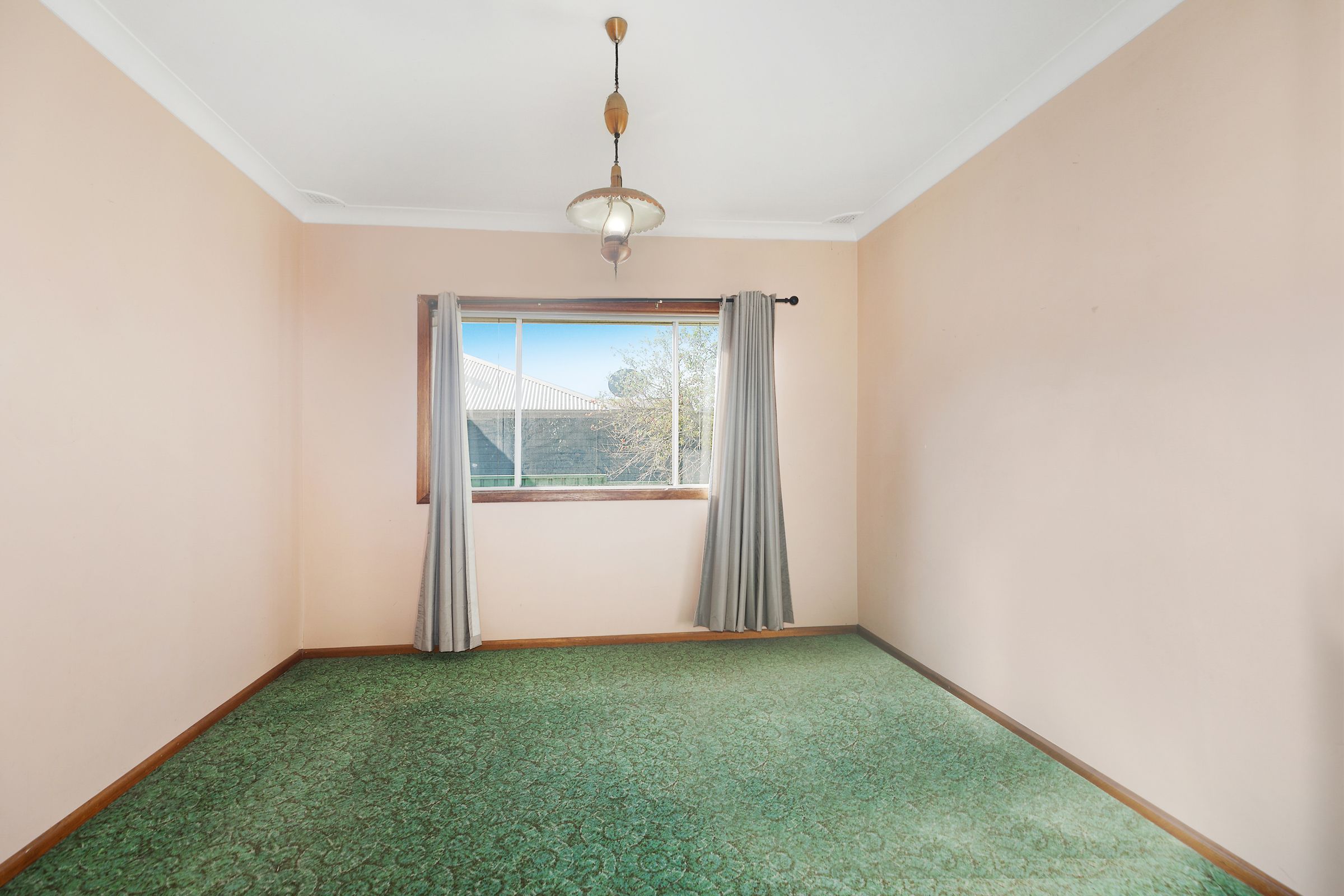 12 South Street, Killarney Vale Sold by Cutcliffe Properties - image 8
