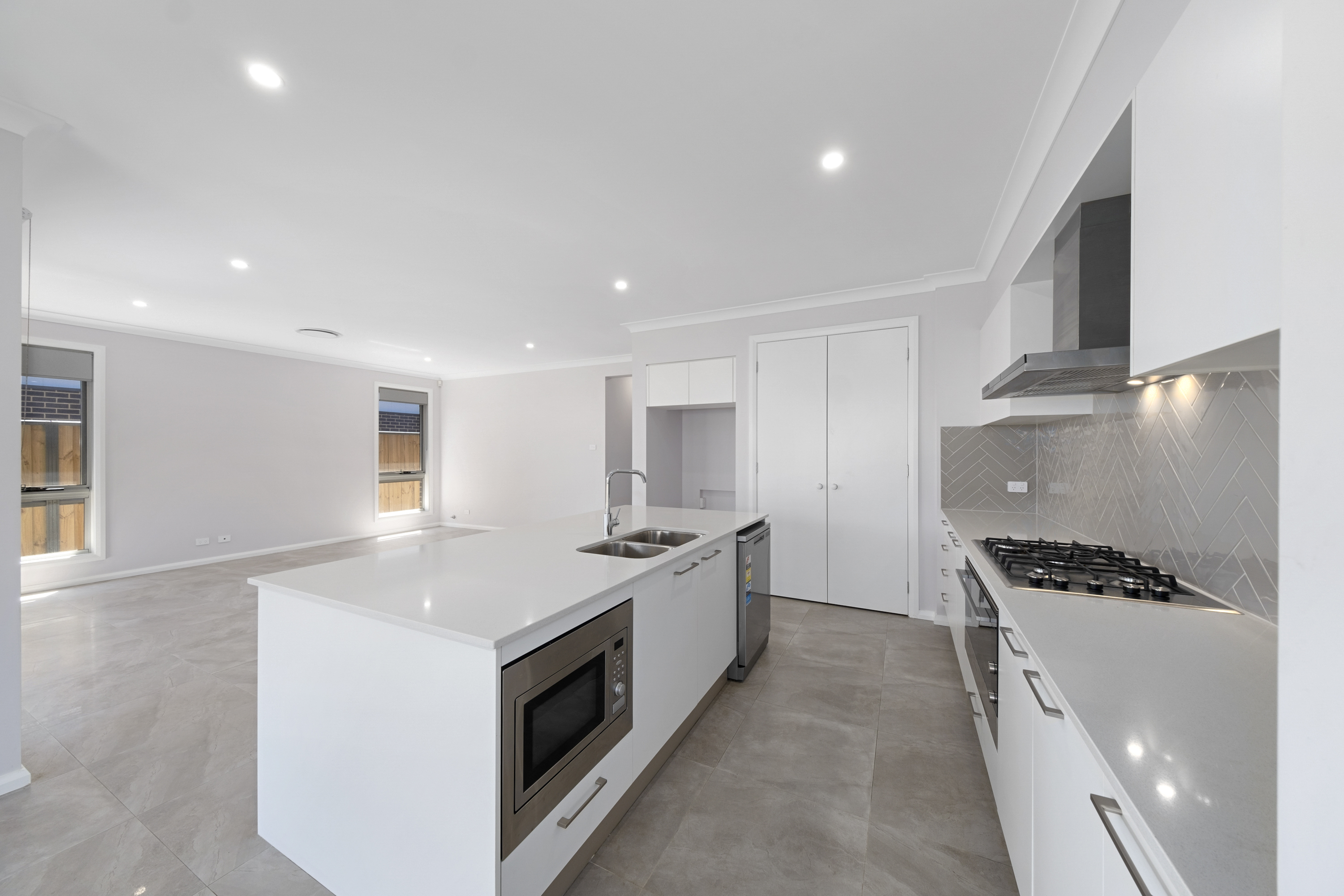 31 Kalinda Avenue, Gables Leased by Cutcliffe Properties - image 2