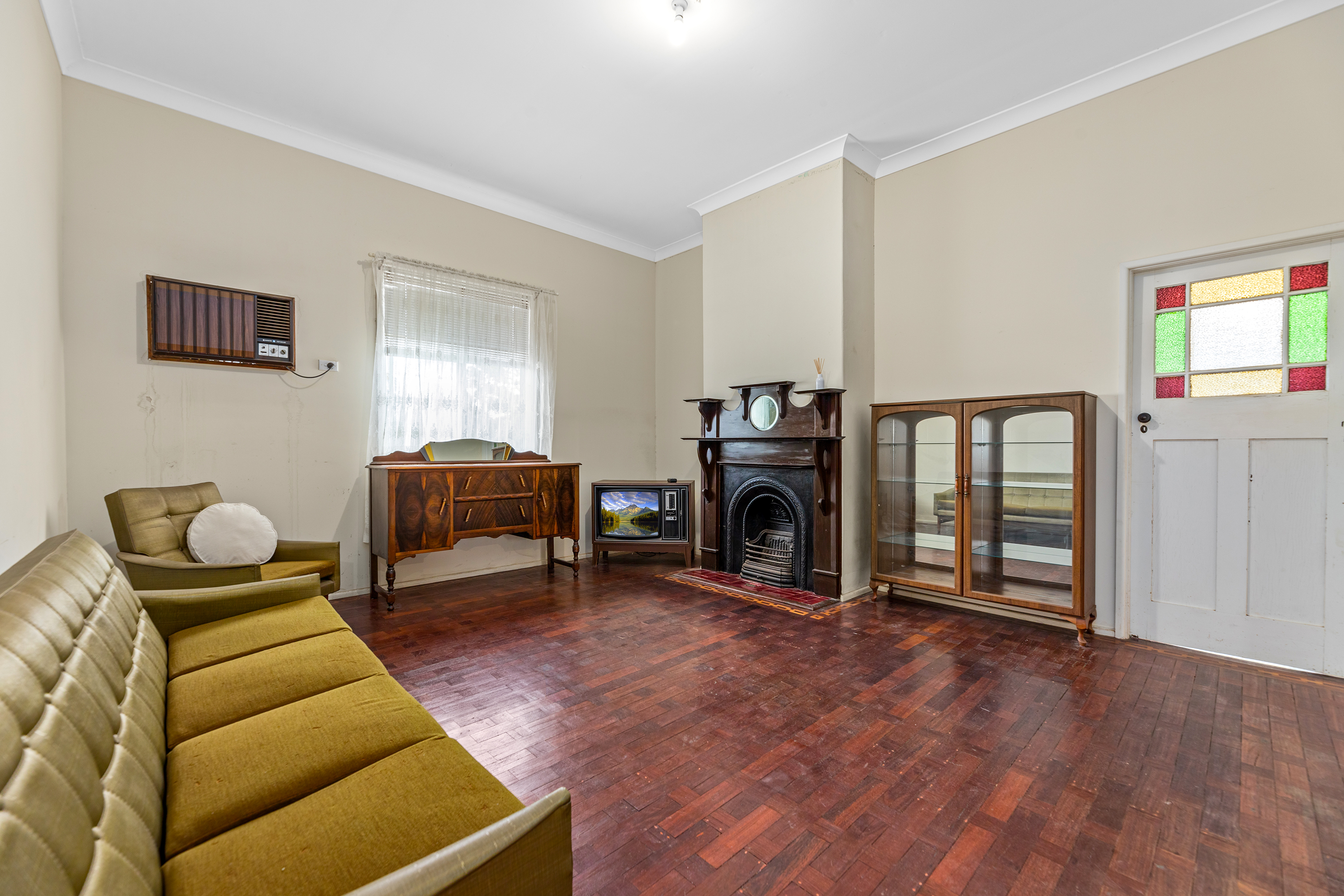 830 East Kurrajong Road, East Kurrajong Sold by Cutcliffe Properties - image 2