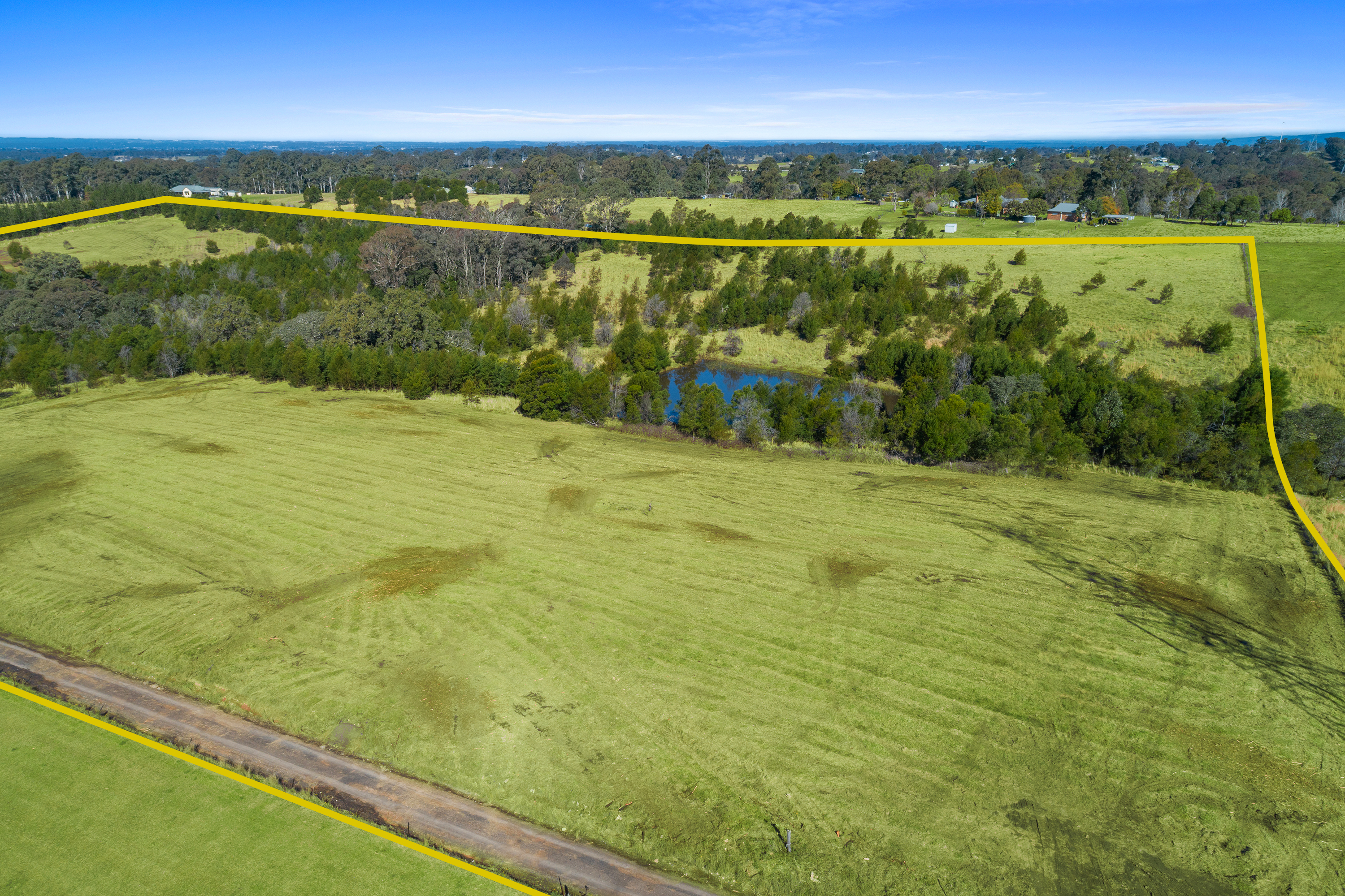 540 Comleroy Road, Kurrajong Auction by Cutcliffe Properties - image 3