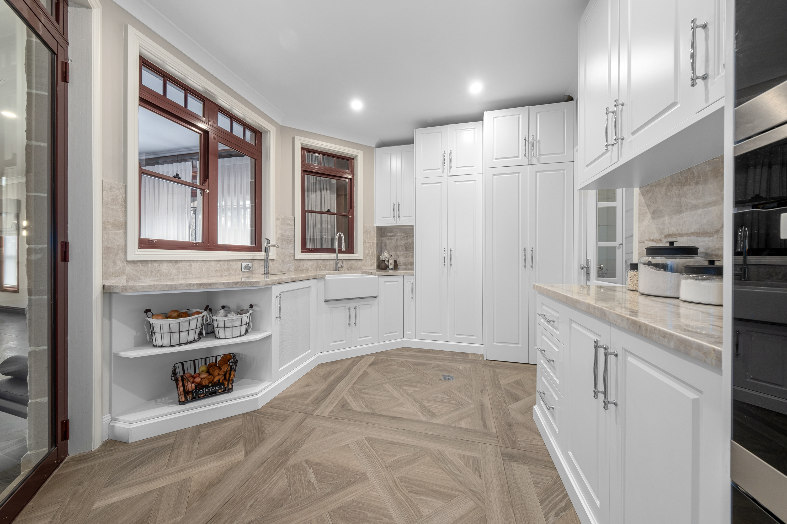 708 East Kurrajong Road, East Kurrajong For Sale by Cutcliffe Properties - image 2