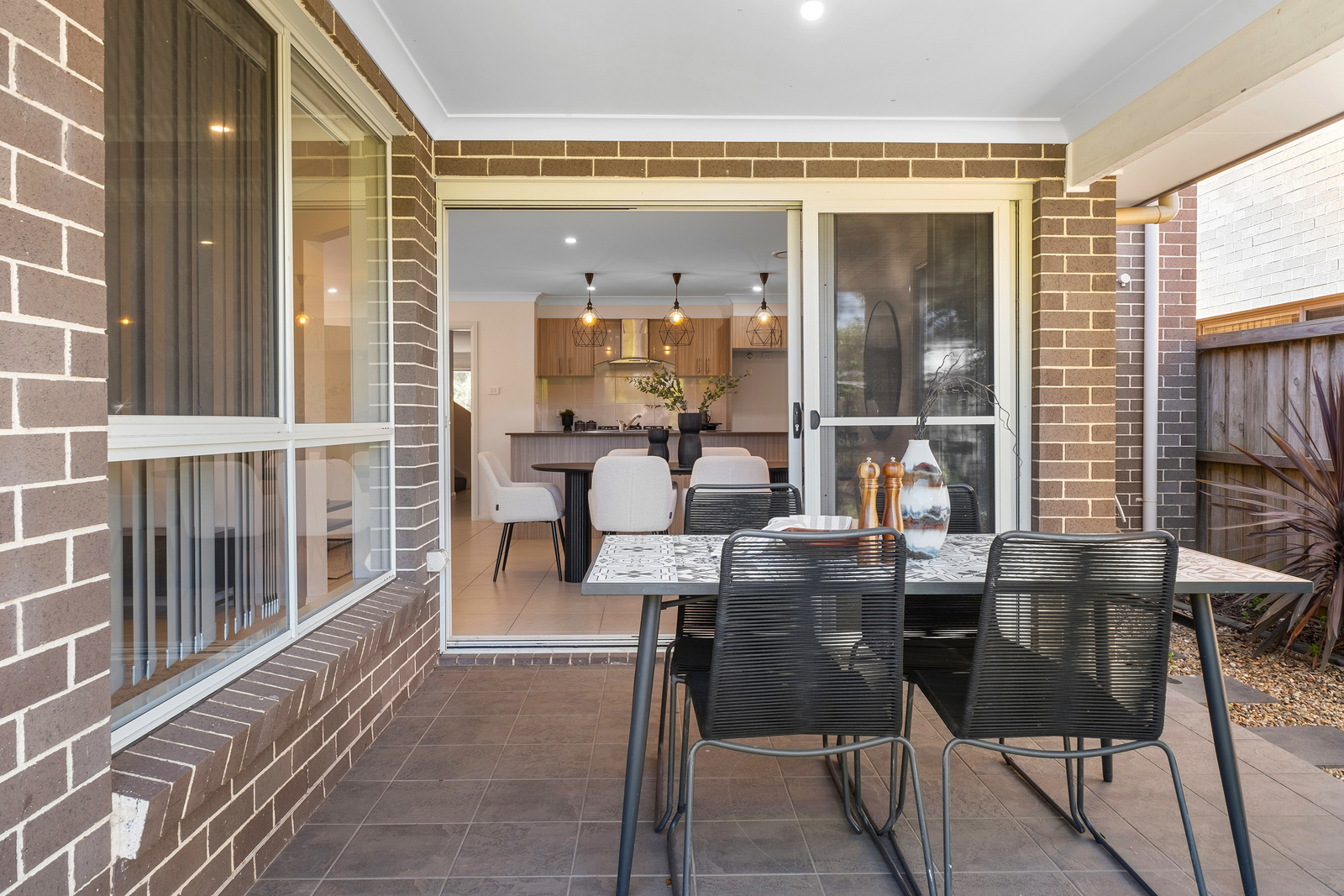 18 Sundowner Parkway, Gables Sold by Cutcliffe Properties - image 14