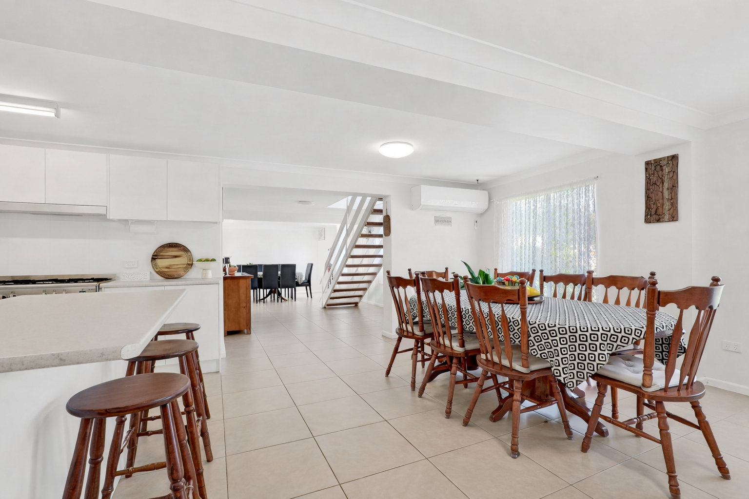 344 Second Avenue, Llandilo Auction by Cutcliffe Properties - image 6