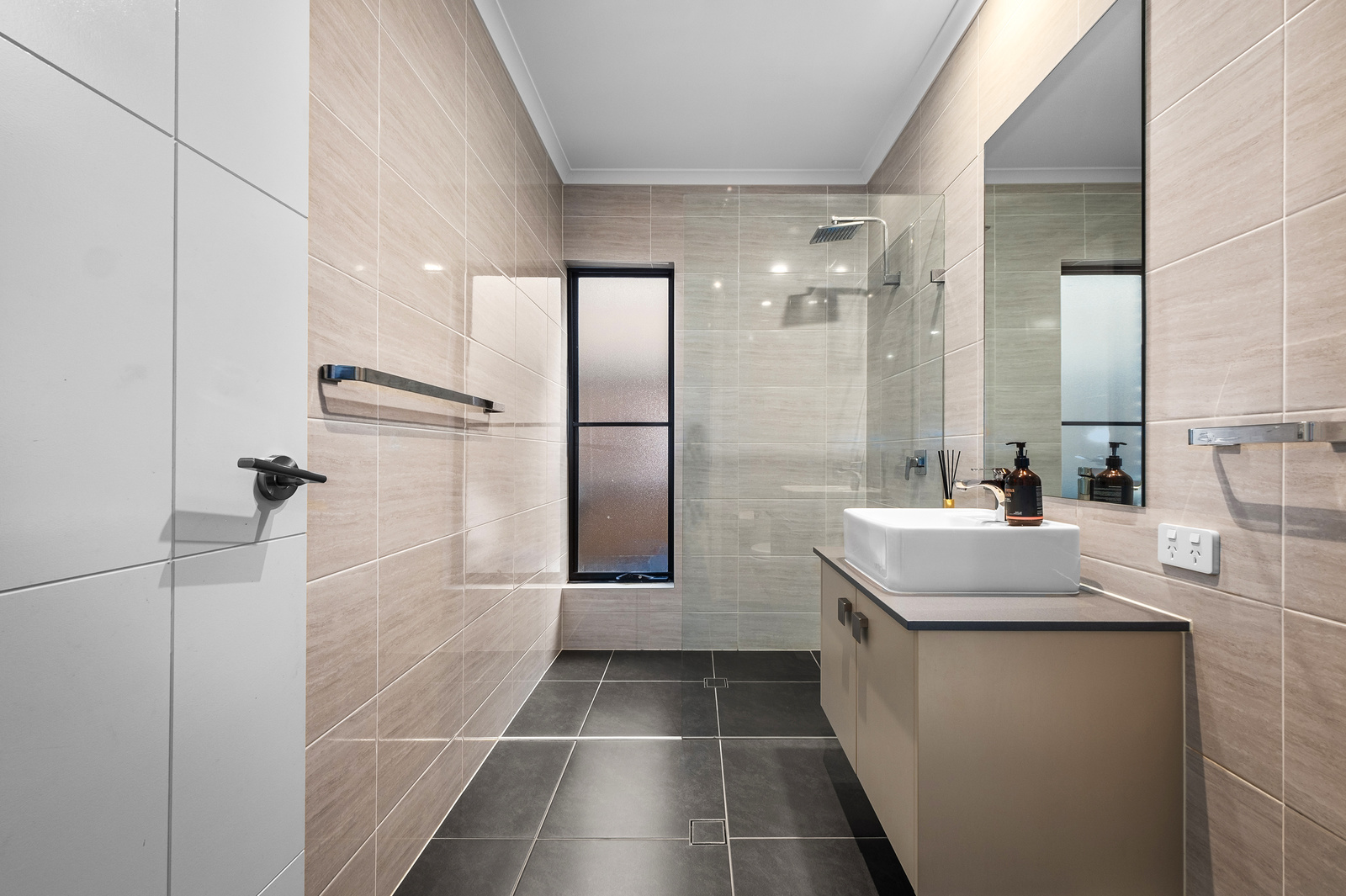 7 Tyee Street (Gables), Box Hill For Sale by Cutcliffe Properties - image 17