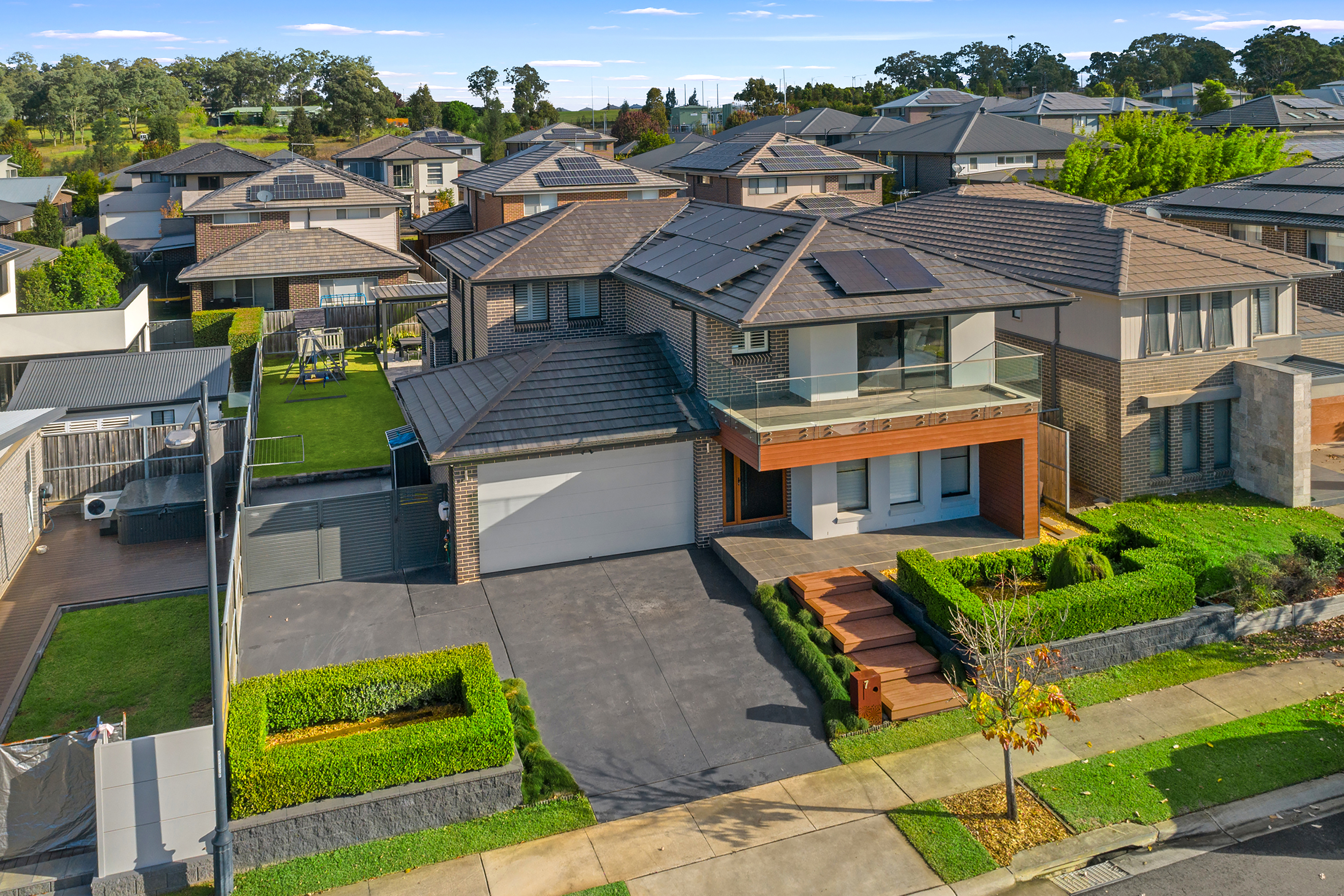 7 Tyee Street (Gables), Box Hill For Sale by Cutcliffe Properties - image 24