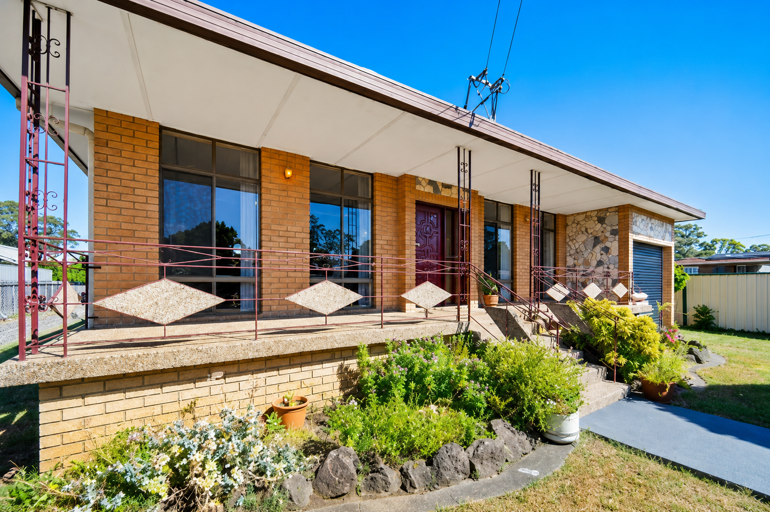 2A Plimsoll Street