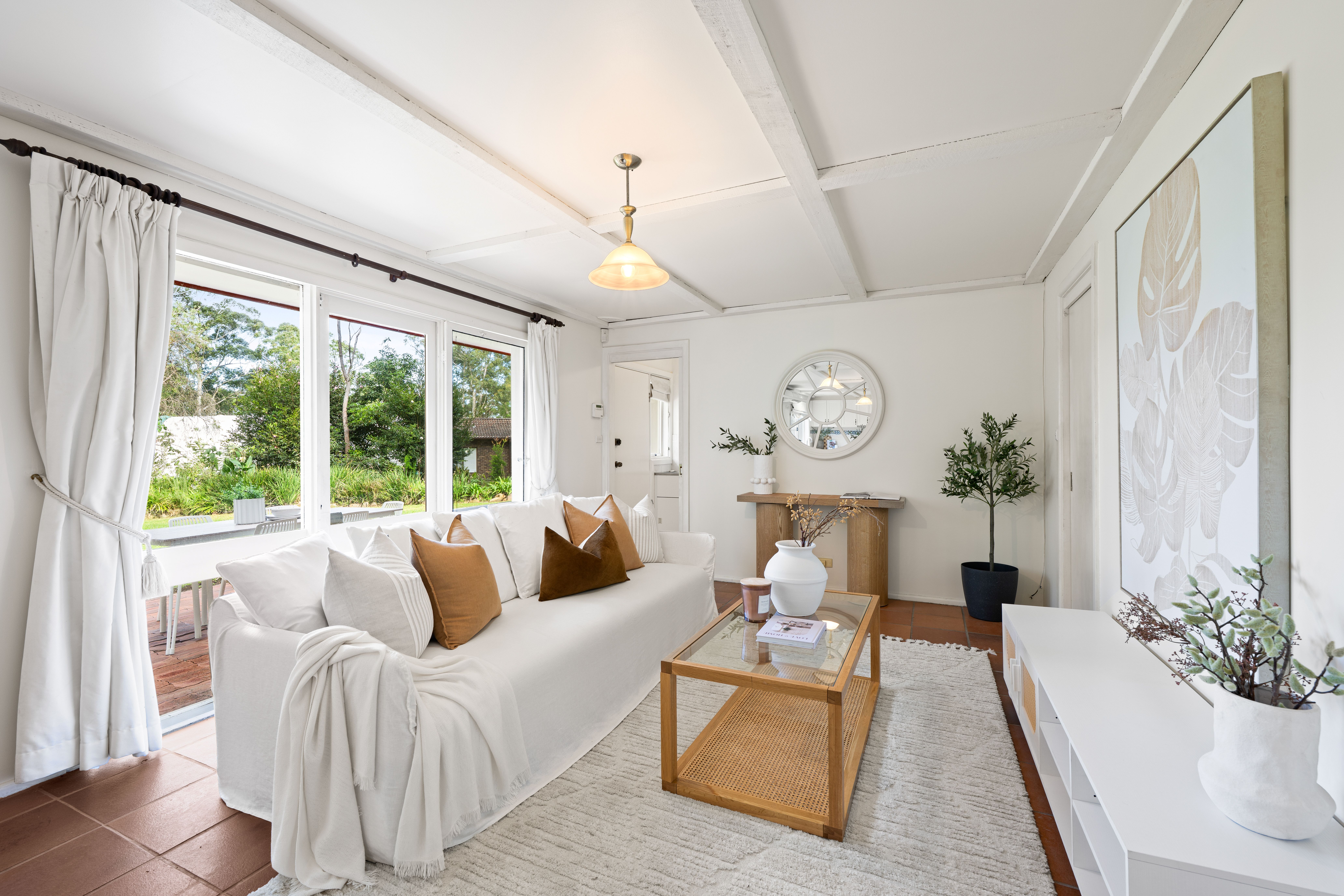 11 Cotswold Road, Dural Auction by Cutcliffe Properties - image 7