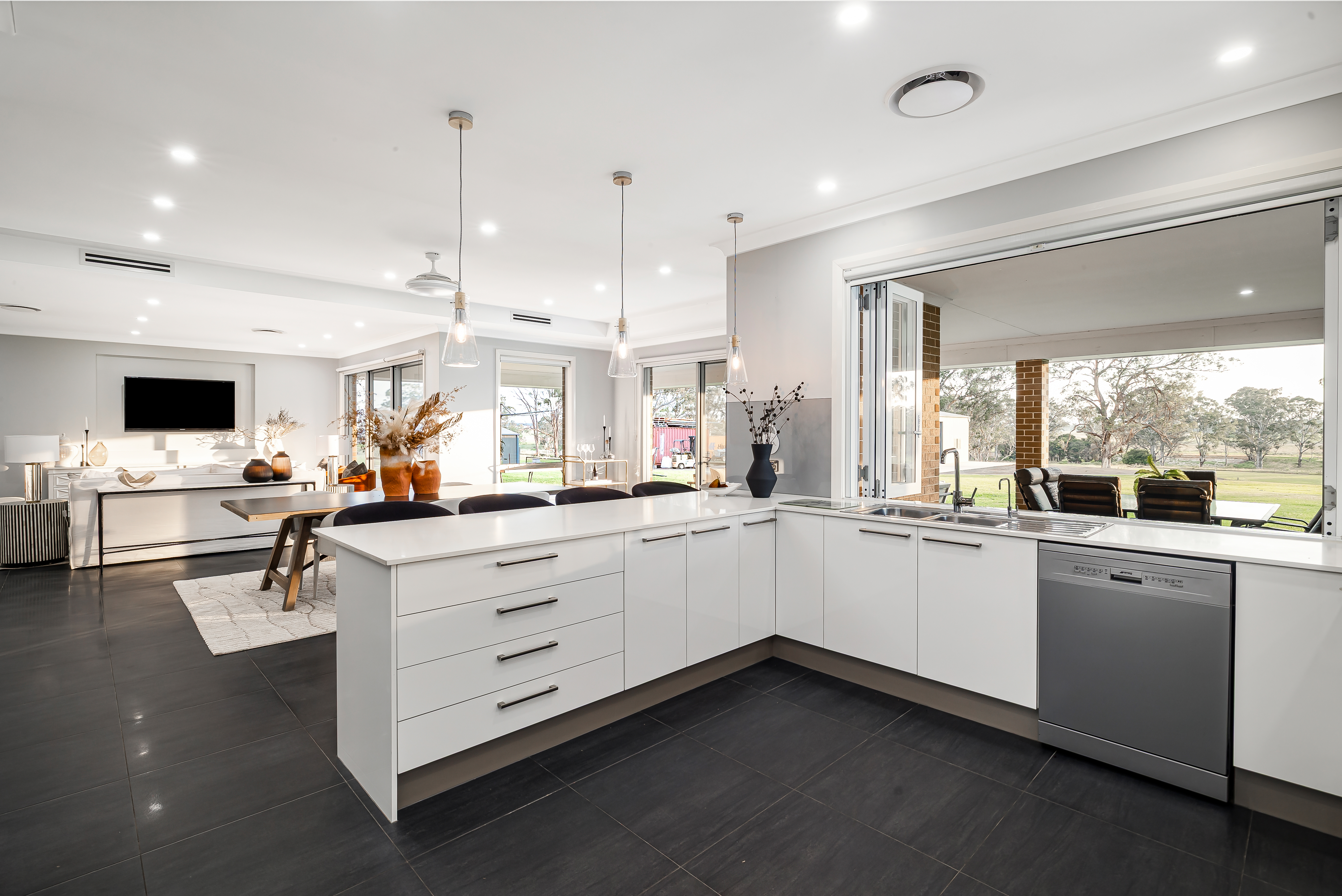 882-886 Richmond Road, Berkshire Park For Sale by Cutcliffe Properties - image 5