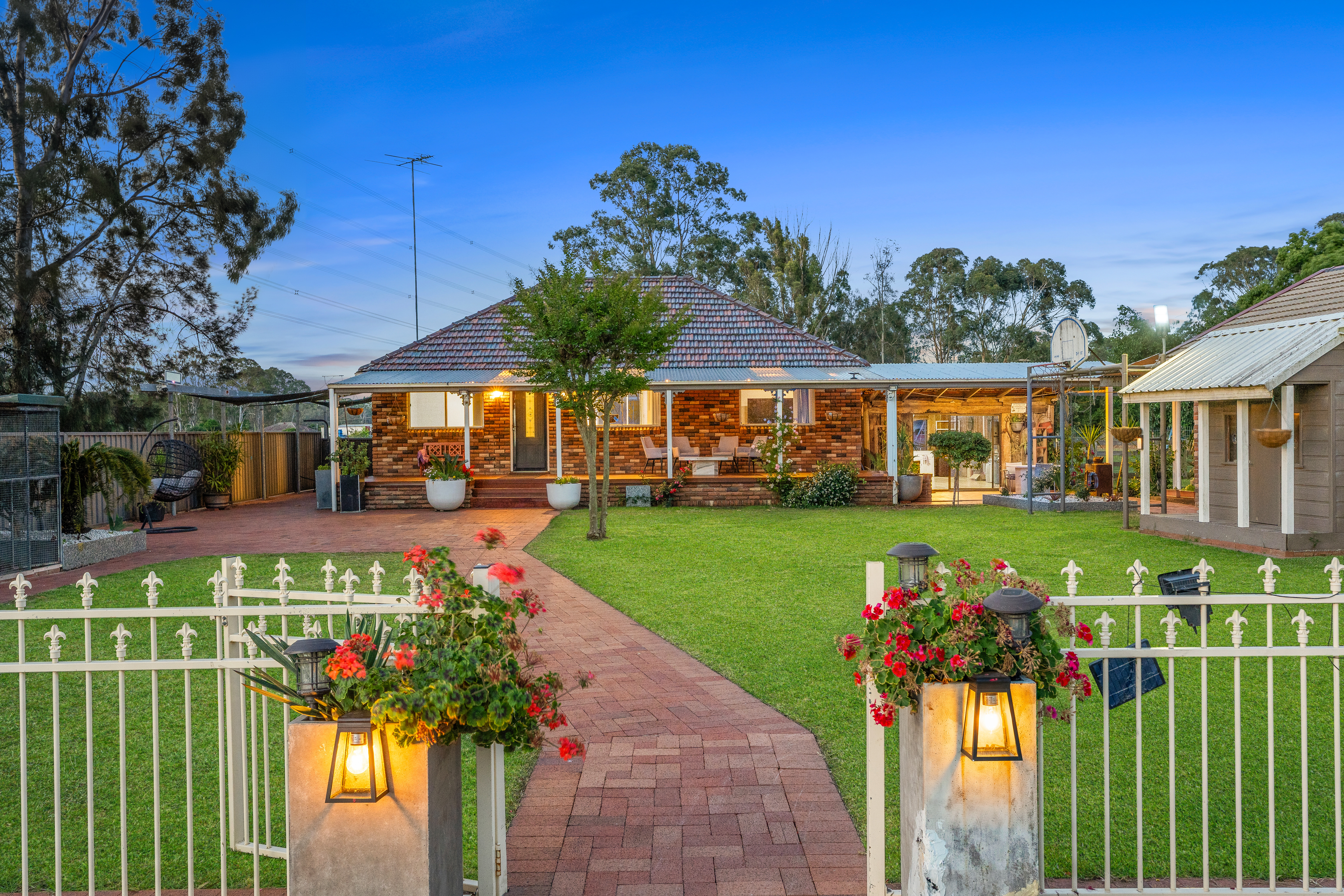 209 Seventh Avenue, Llandilo For Sale by Cutcliffe Properties - image 1